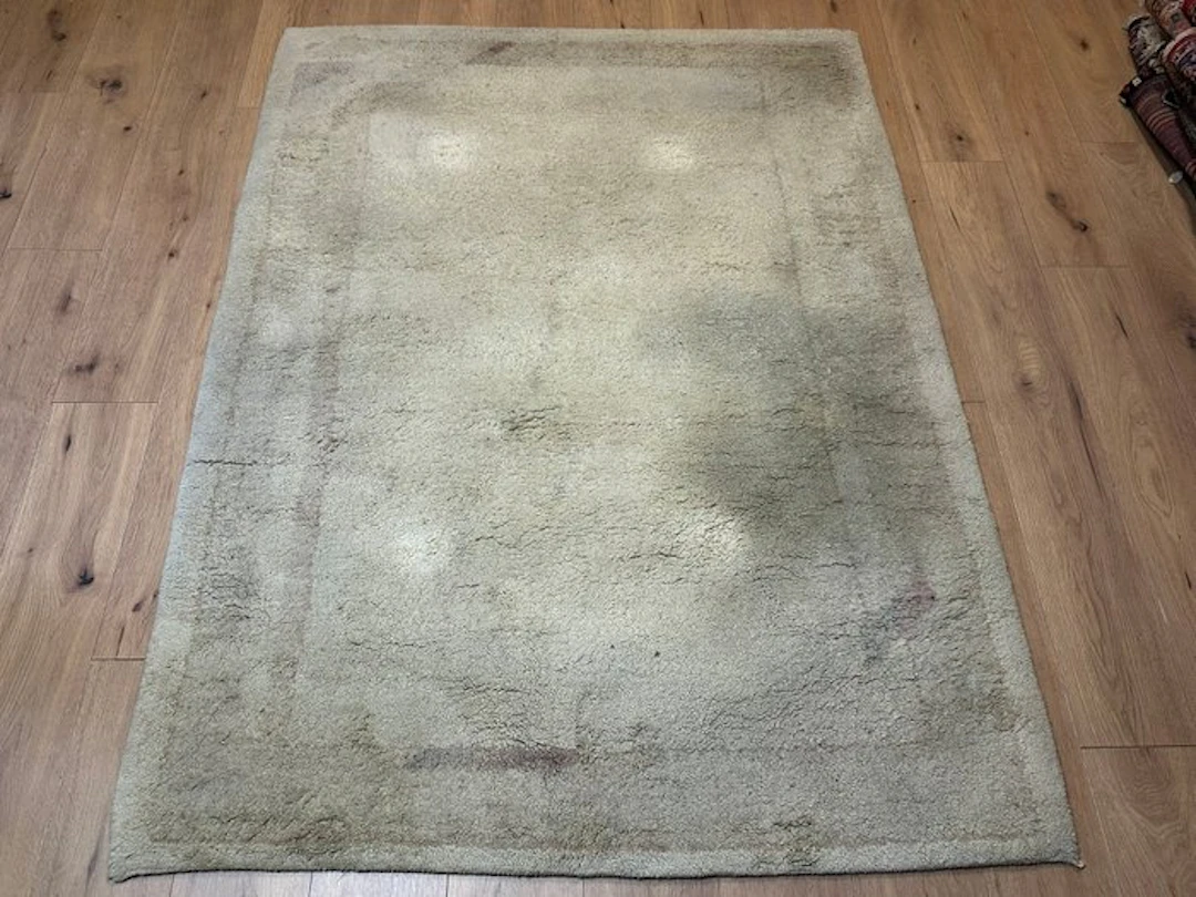 Beautiful hand-knotted Nepalese rug in timeless beige. - Rug - 190 cm - 140 cm