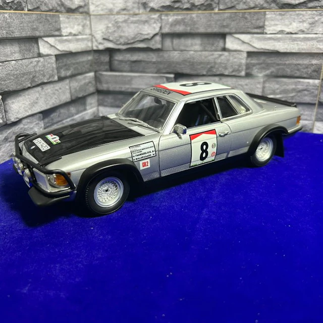 Ricko 1:18 - Model race car - Ricko 1:18 Mercedes Benz...