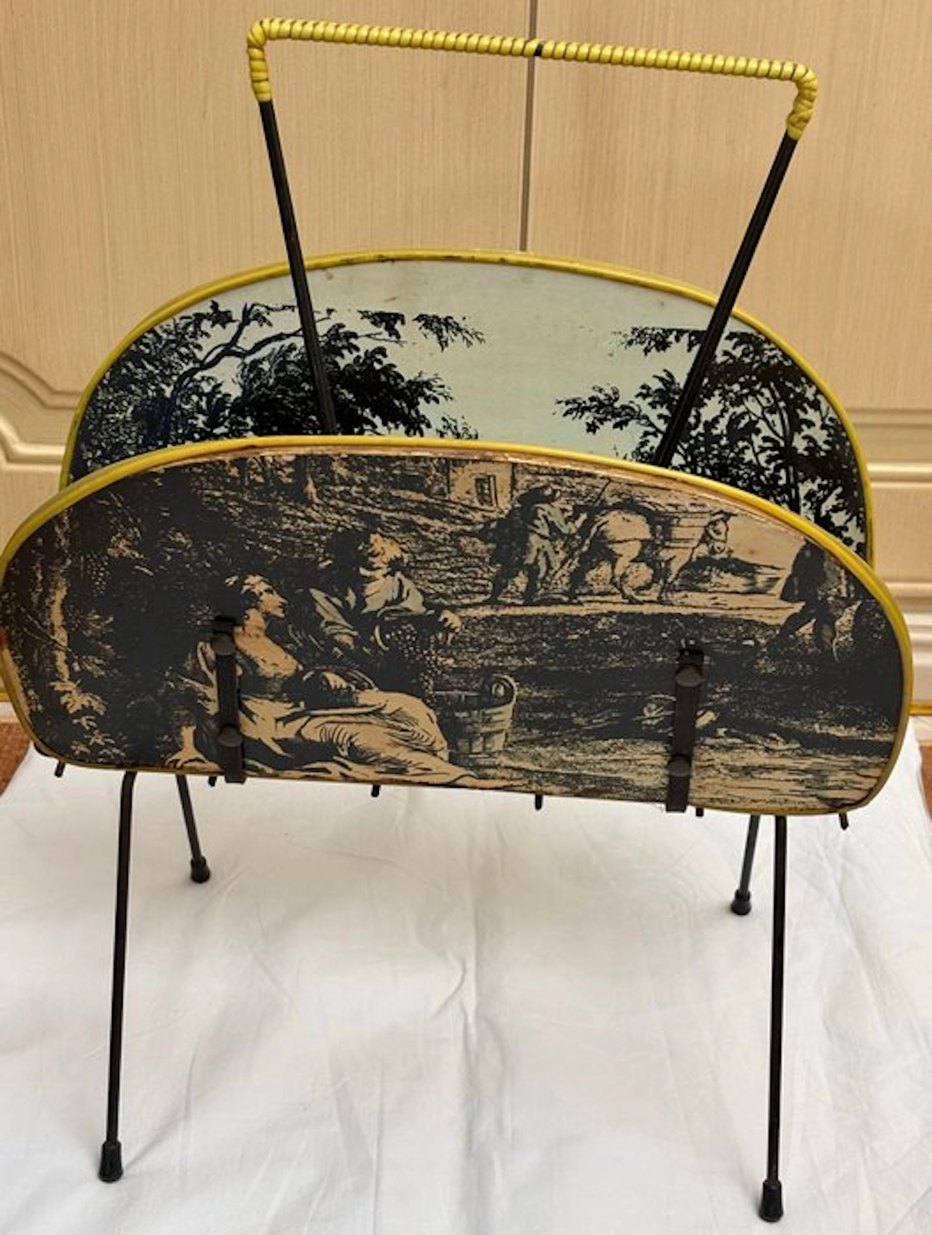 Magazine rack - Wood, Metal - Mid-century Italy