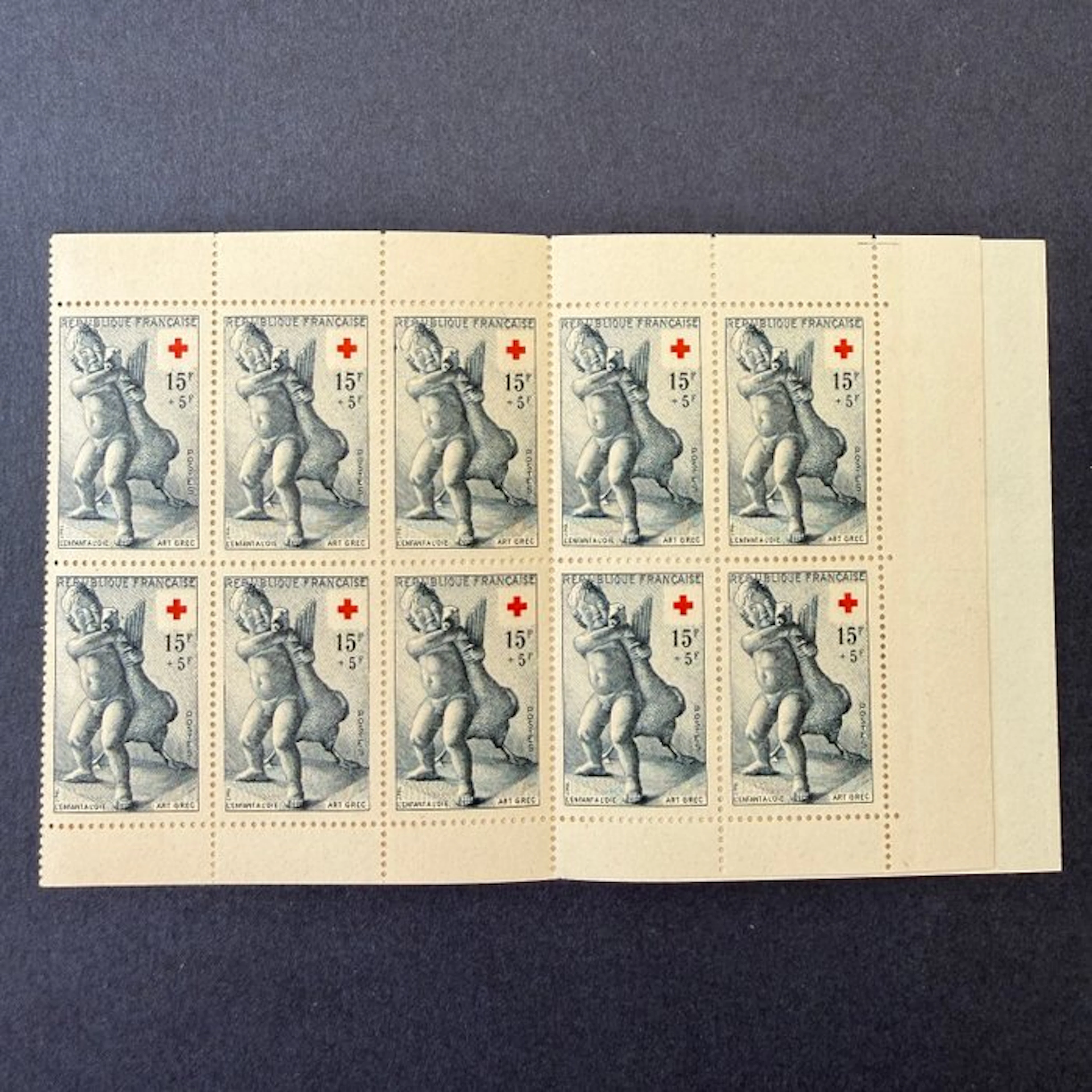 France - Red Cross notebook '1955' in as-new condition ** without hinge. SUPER.