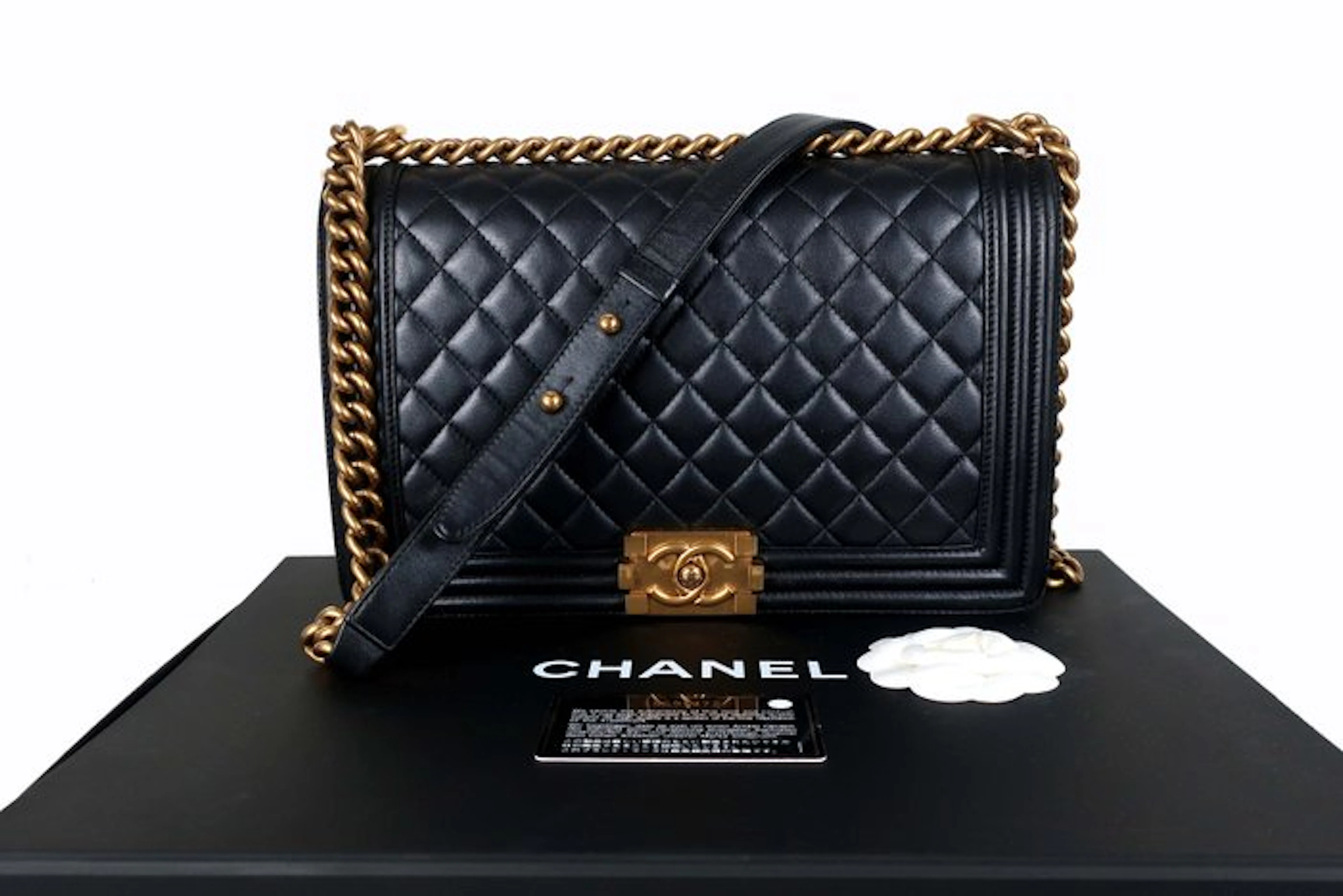 Chanel - Boy New Medium - Black Grained Calfskin - Aged...