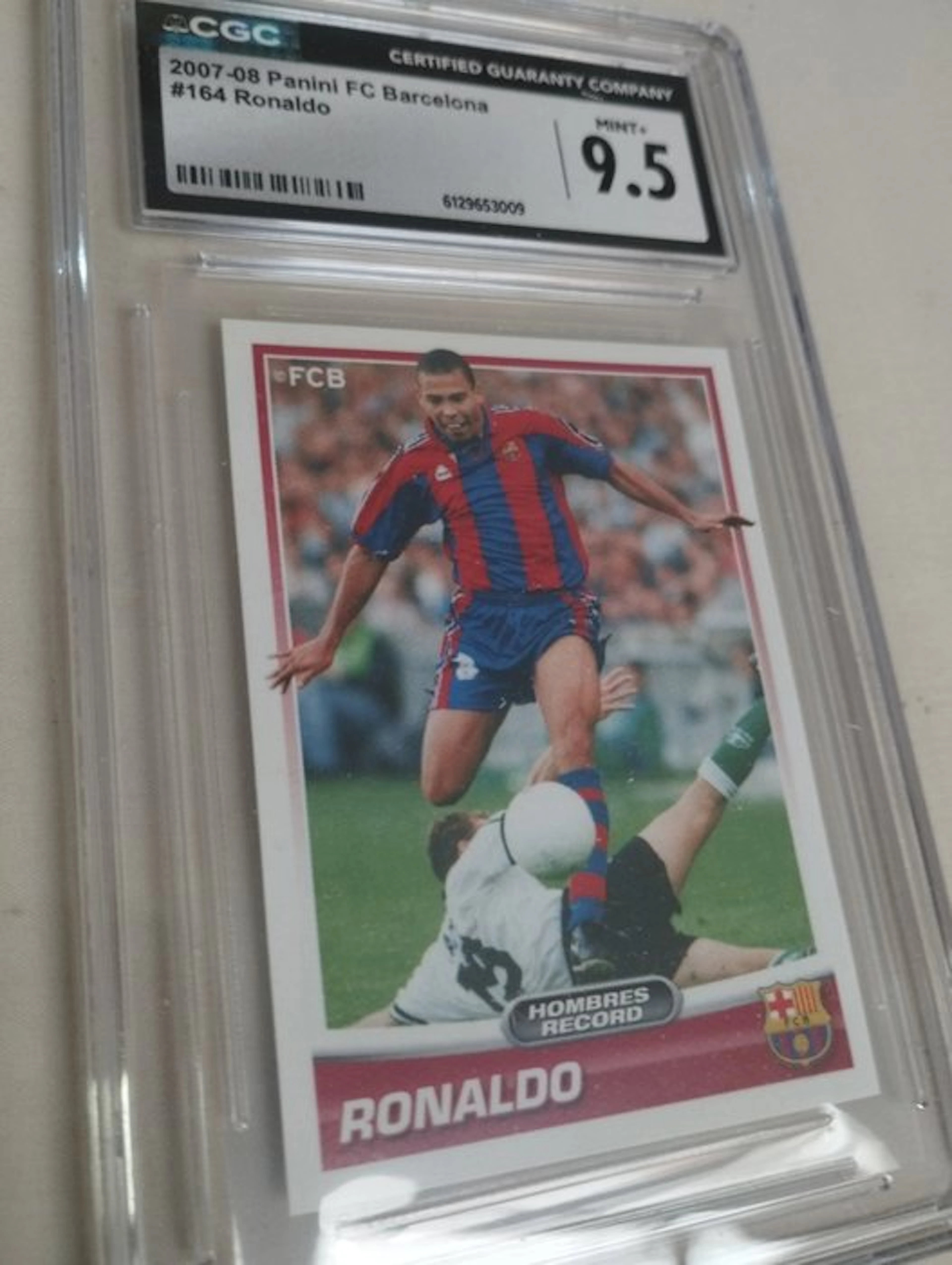 Ronaldo Nazario Barcelona Panini 2007-08 Top Pop Graded card - CGC 9.5