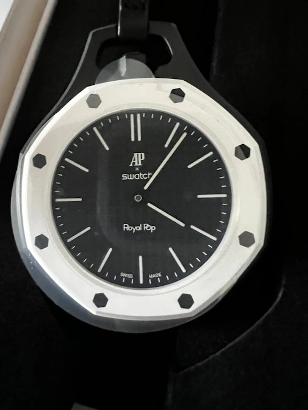 Swatch Royal Pop - royal pop - No reserve price - SSX03W101N - Unisex - 2026