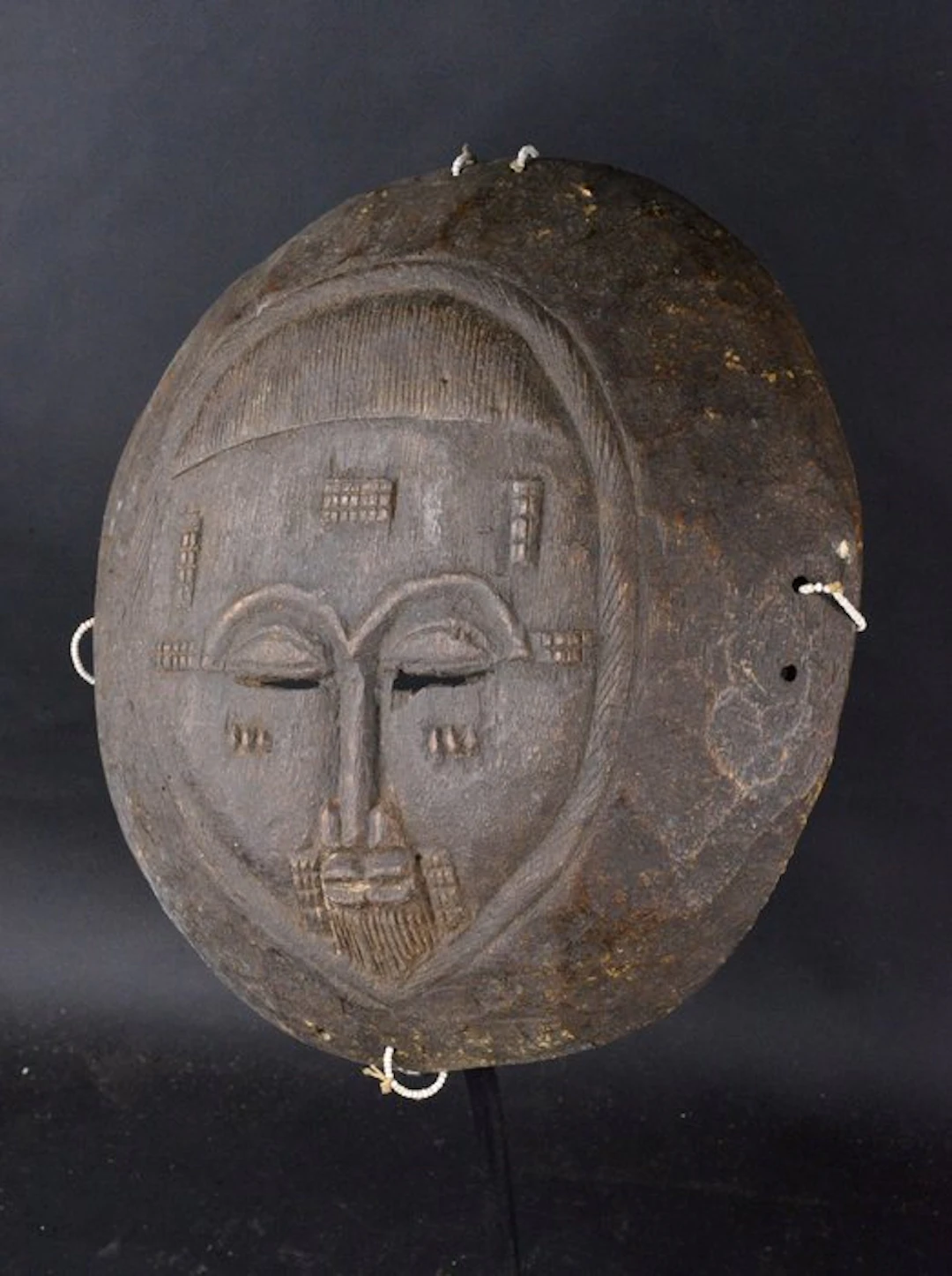 Ceremonial mask - bowl to Oracle - Baule - Côte d'Ivoire