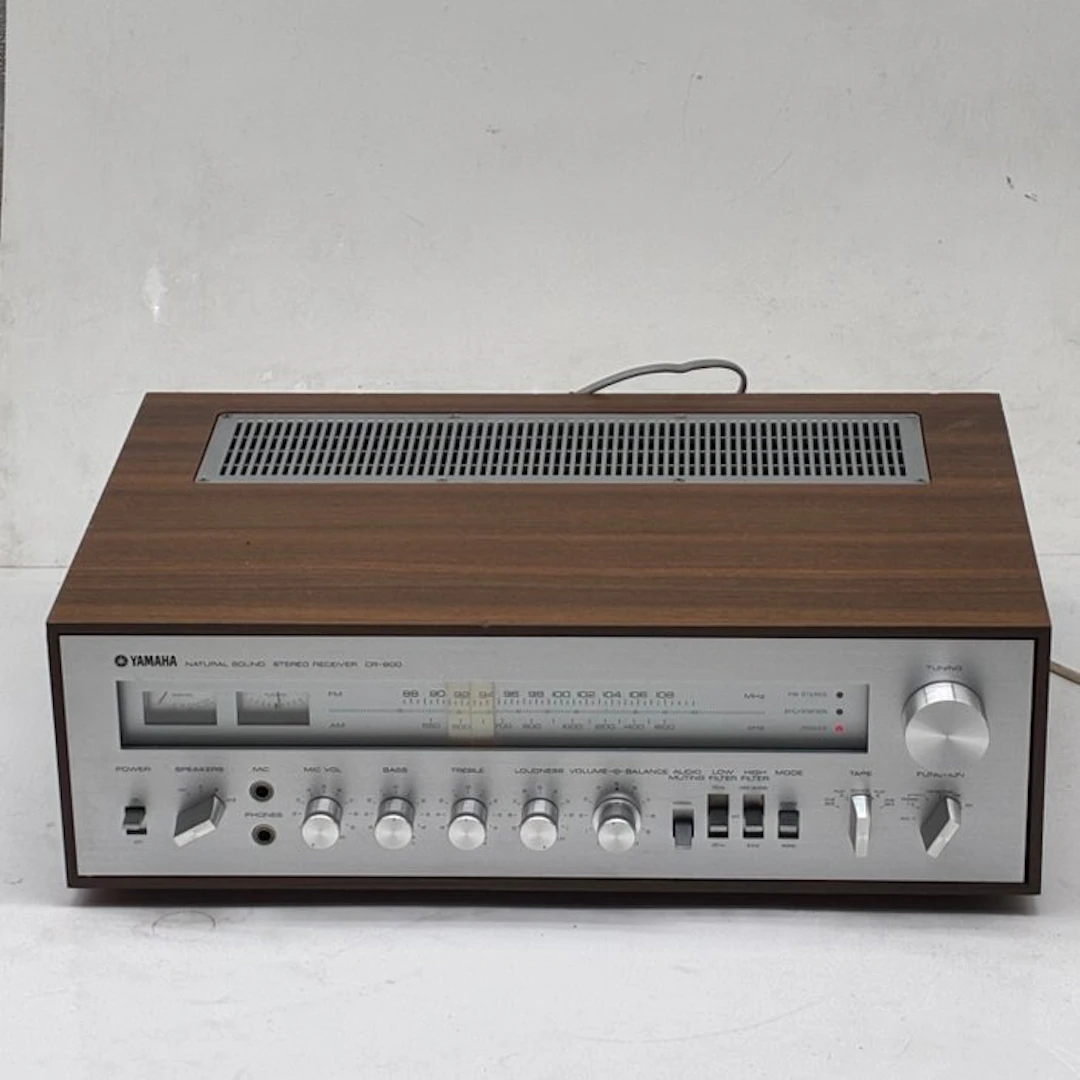 Yamaha - CR-800 'Natural Sound' Solid state stereo receiver