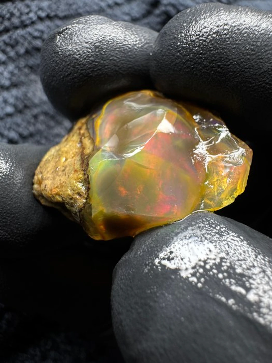 Opal Rough- 7.3 g