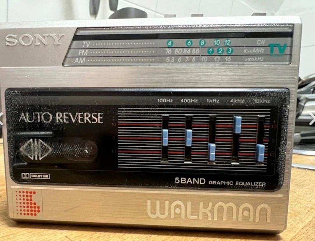 Sony - WM-F60 / Walkman Portable cassette player