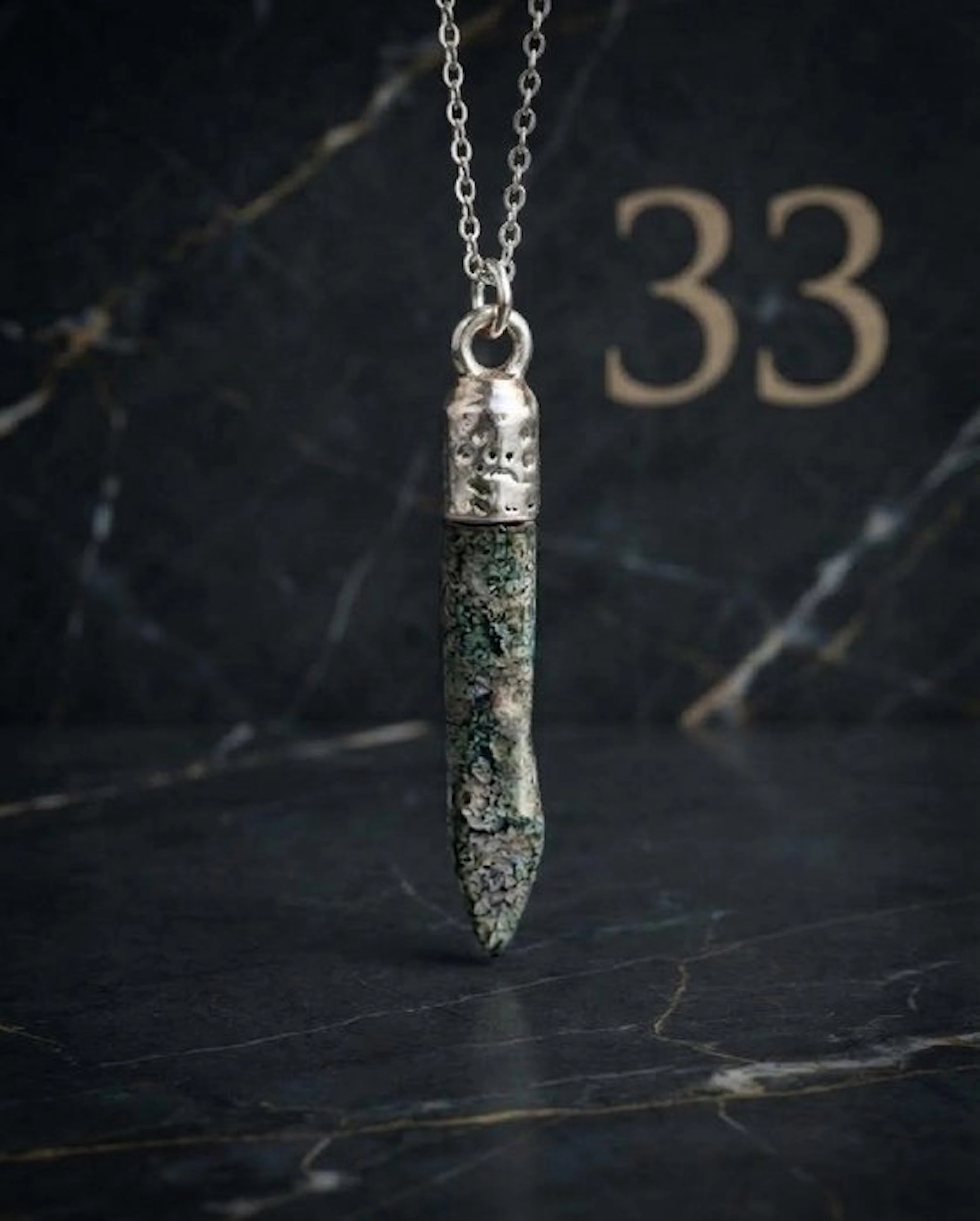 Ancient Greek Patinated Bronze Arrowhead (No reserve price)