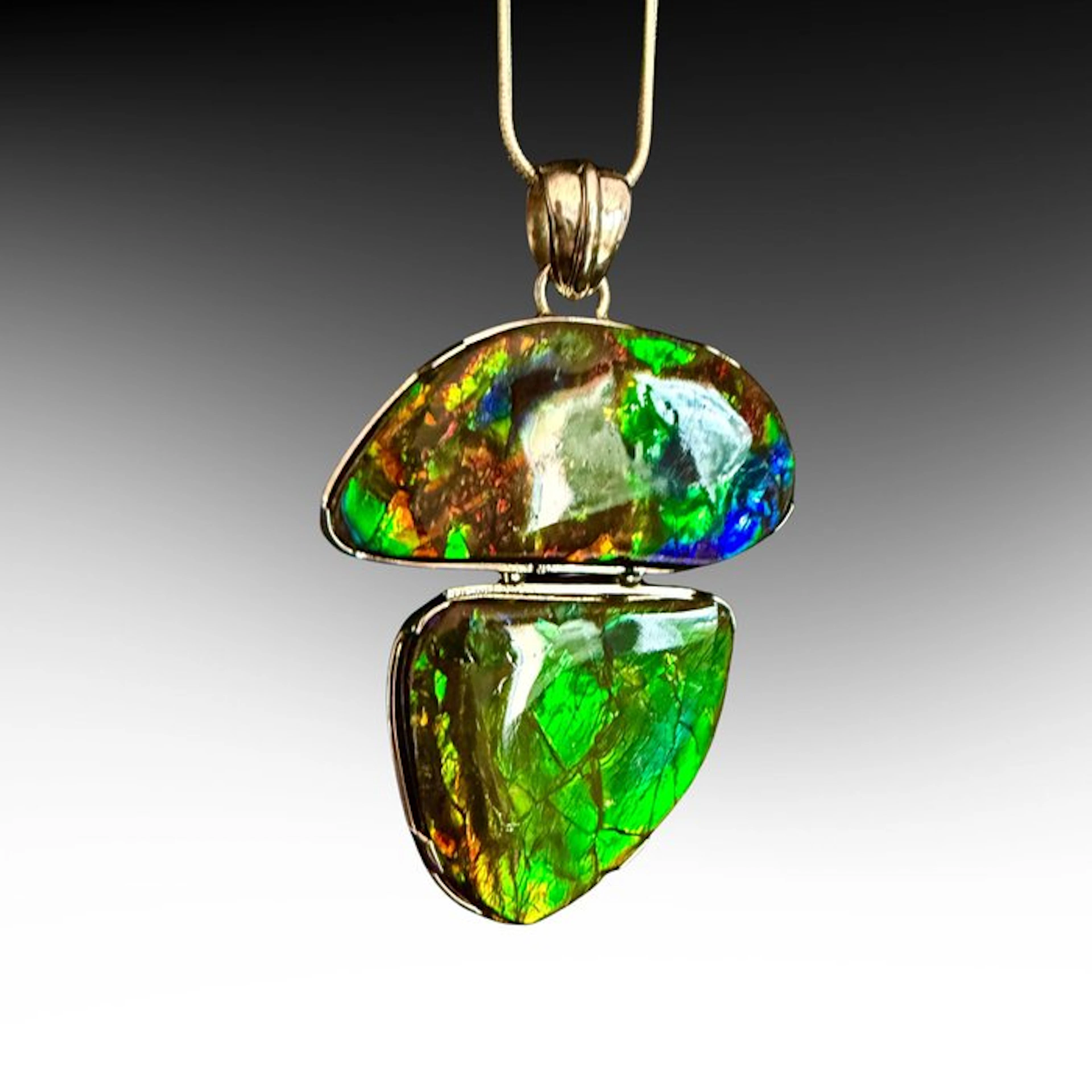 Exceptional Ammolite and 925 Silver Pendant Jewellery...