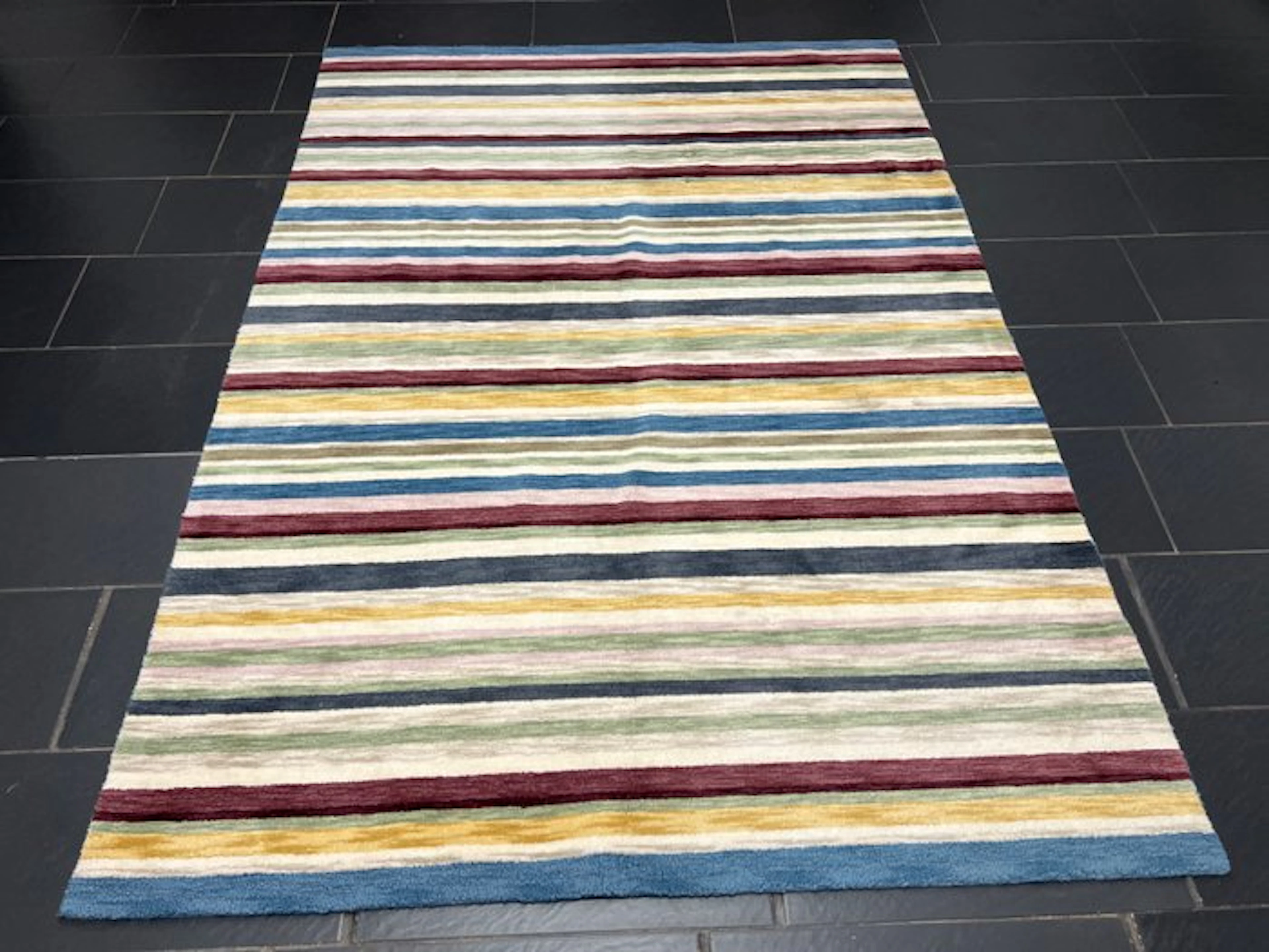 Gabbeh - Rug - 240 cm - 170 cm
