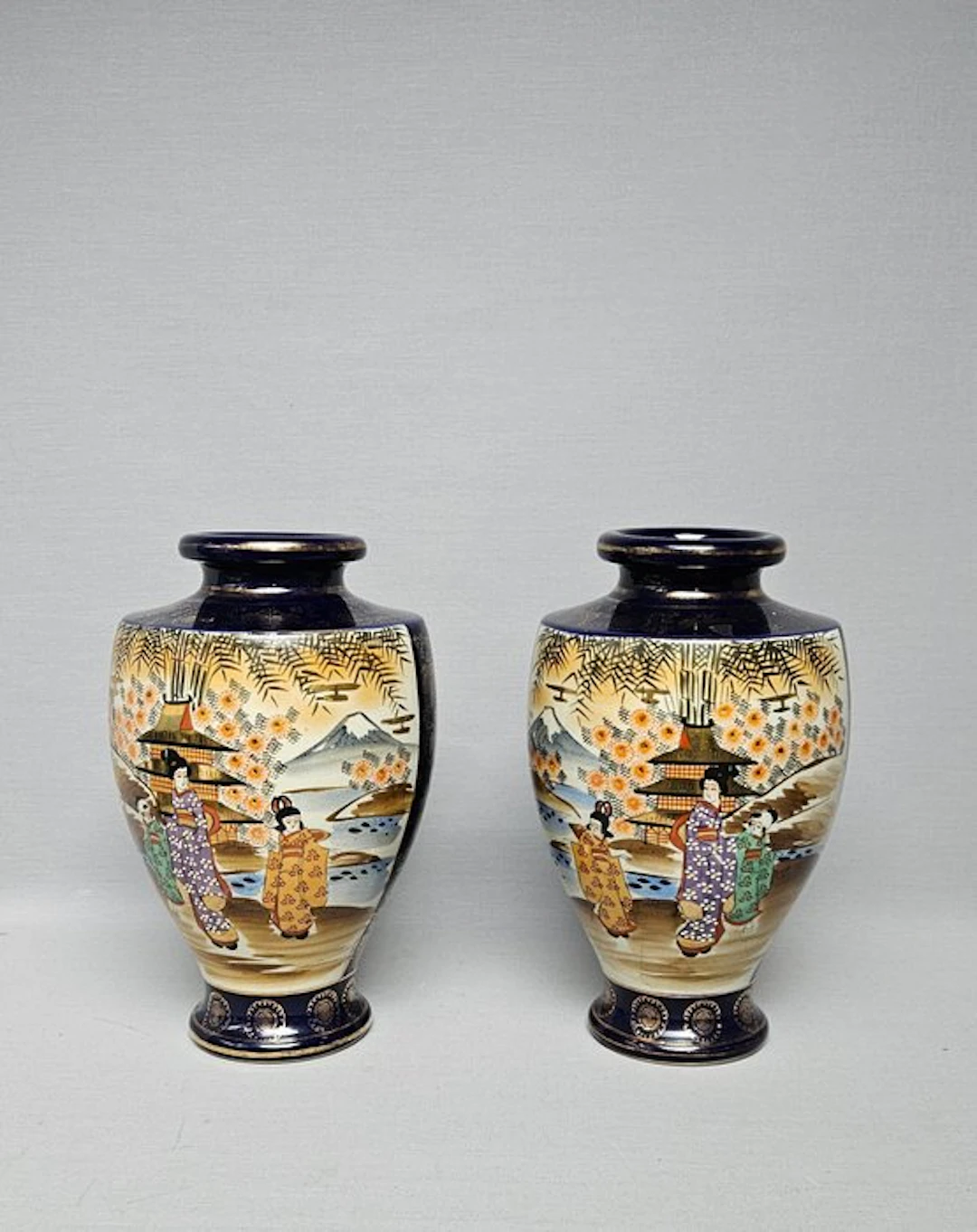 Vase - Porcelain - Japan - Japanese Satsuma vases (No reserve price)