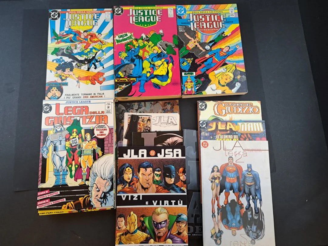 Justice League e JLA Play Press Completa con Supplementi - 62 Comic - 1990/1998