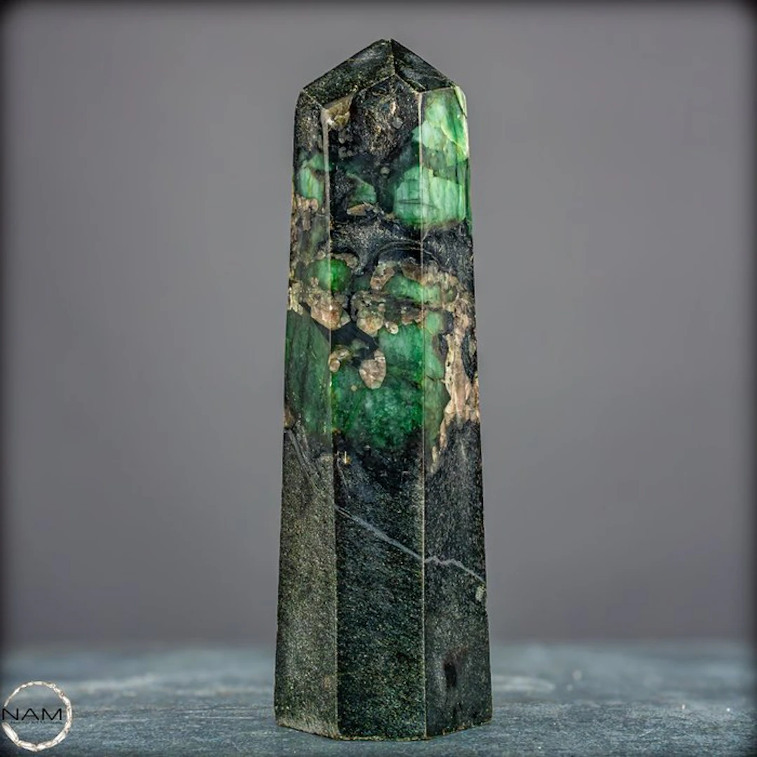 Majestic emerald obelisk from the legendary Muzo Mine – a...