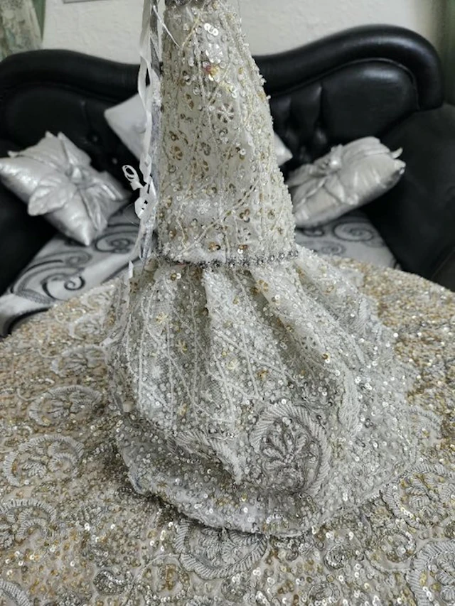 Ensemble textile Marsaoui brodé et pailleté – Nabeul –...