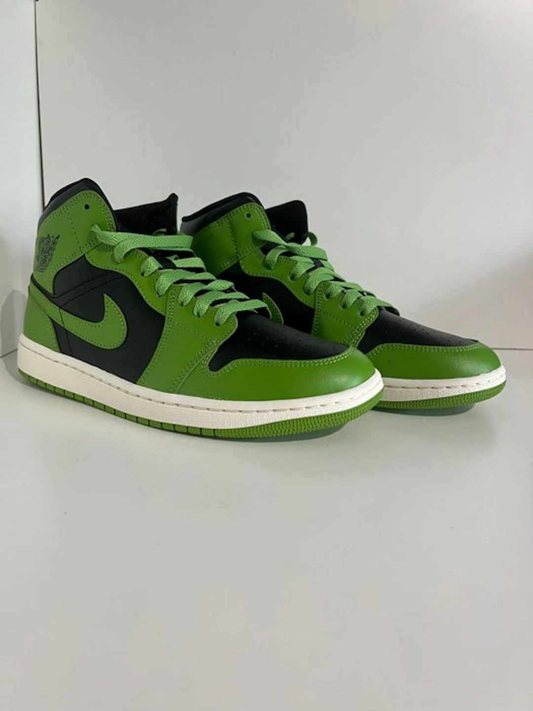 Nike - Air Jordan 1 Mid - Sneakers - Size: EU 42.5 - New with tags