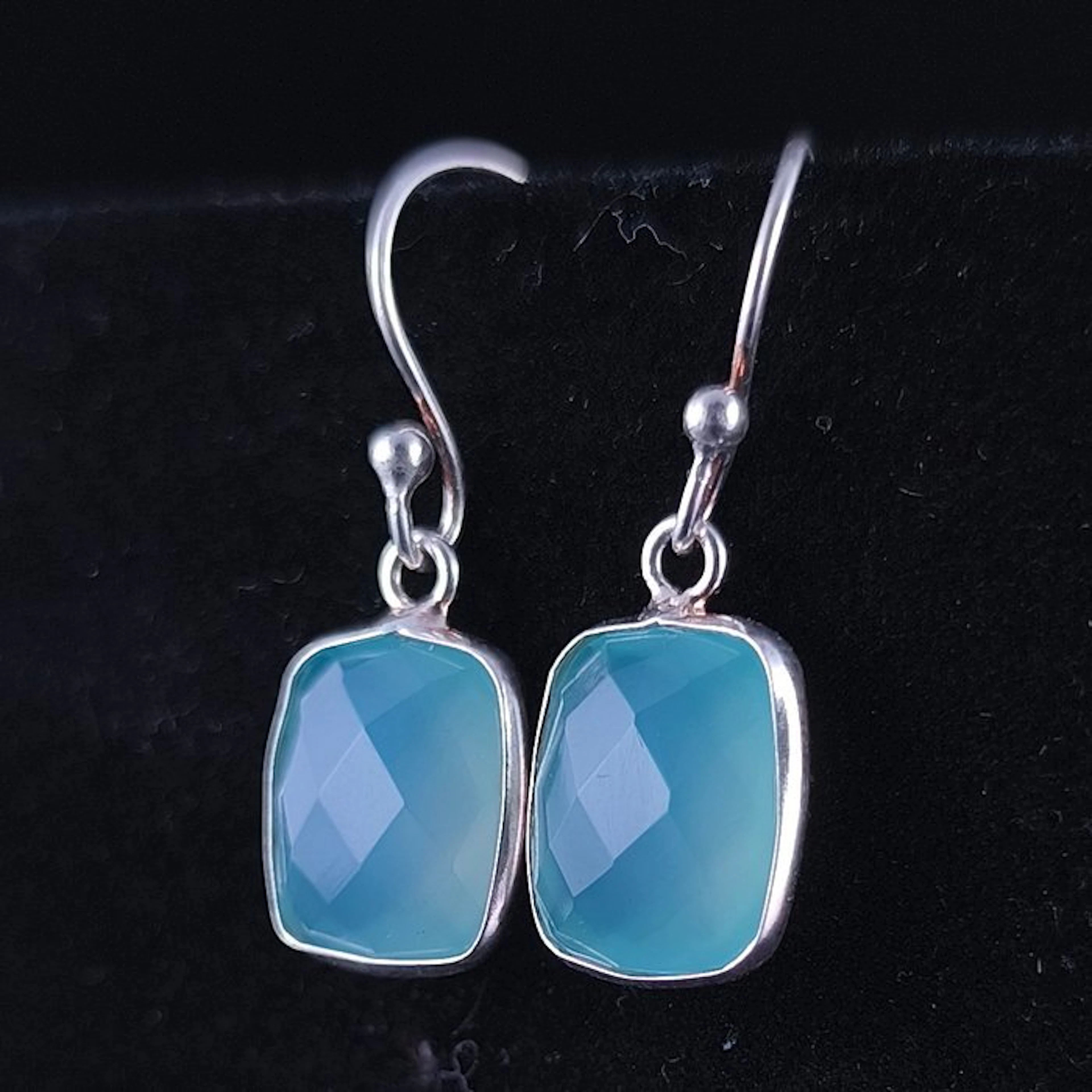 Chalcedony Jewellery- 2.91 g