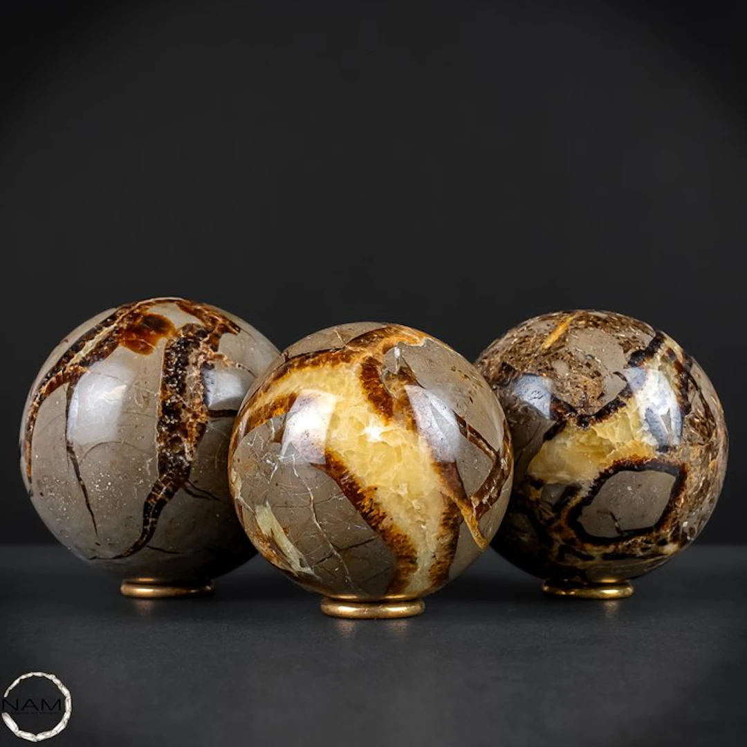 Powerful Earth energy – Septarian spheres – Fascinating...