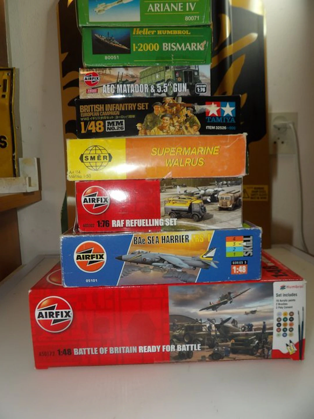 Airfix, Heller, Tamiya, Smer - Assembly kit (8) - Various scales 1:76-1:48.
