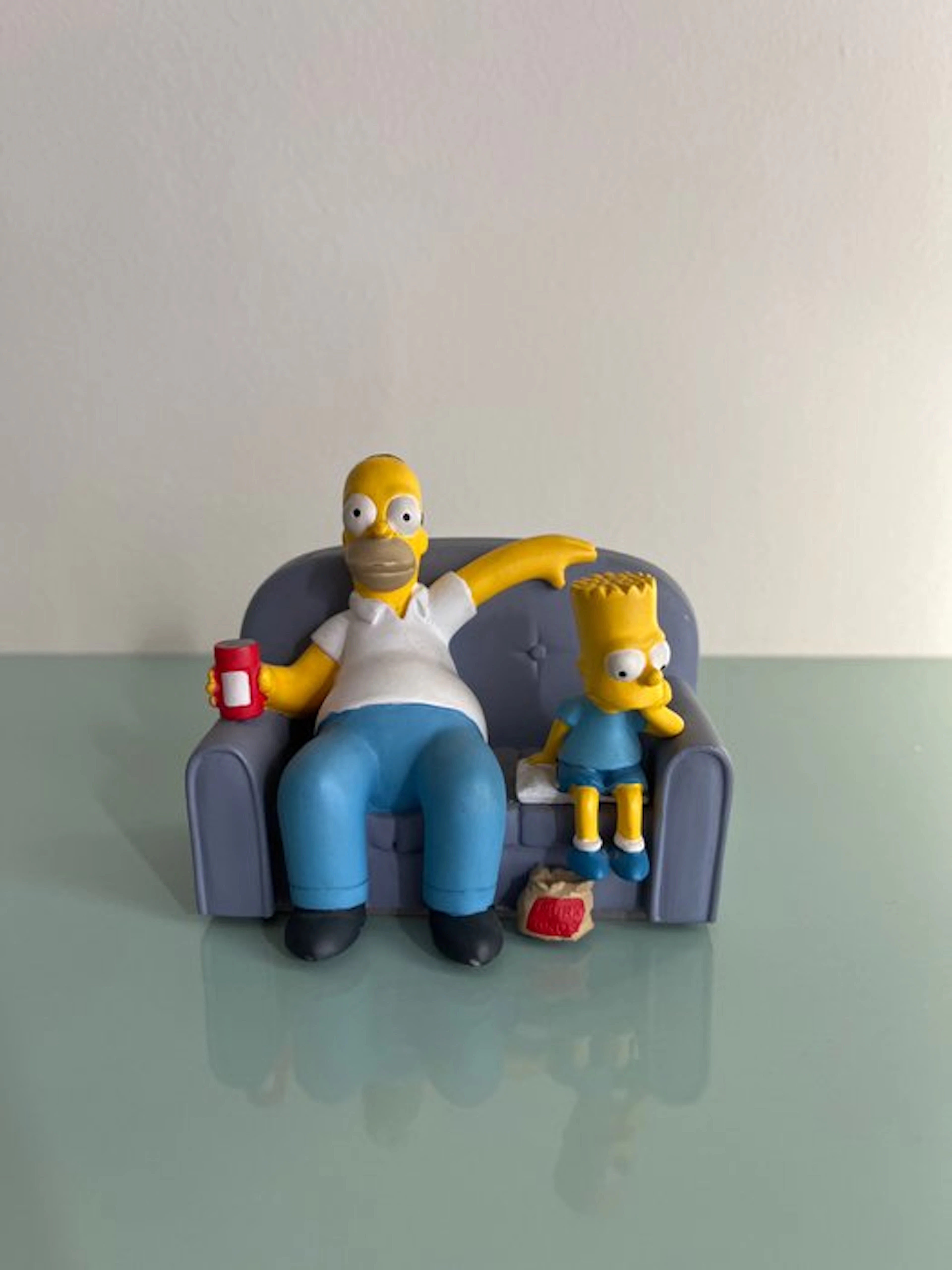 Demons & Merveilles - Figurine - Homer et Bart sur le canapé - Resin, Plastic