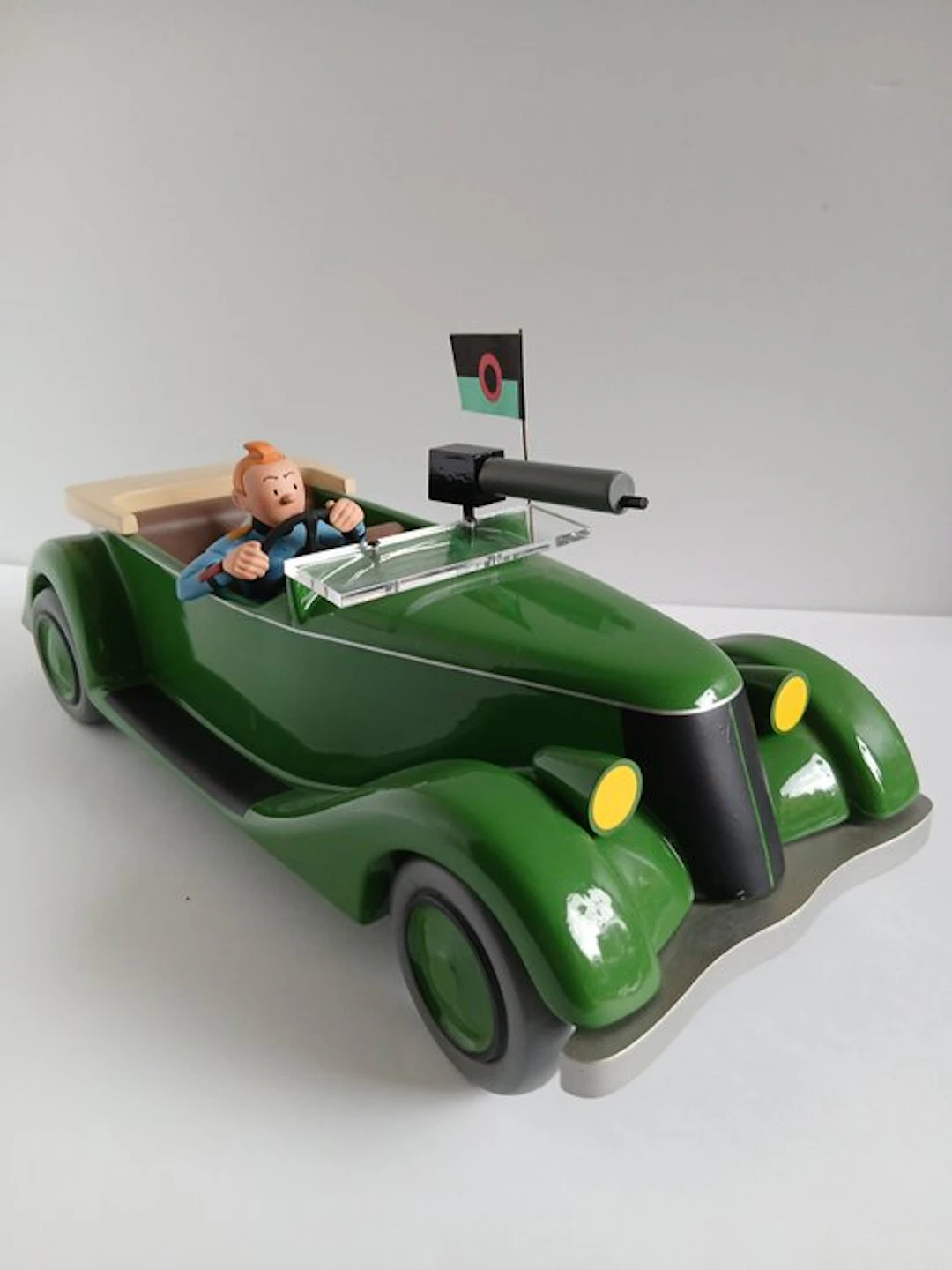 Statuette Michel Aroutcheff - Model car - la Packard - "L'Oreille Cassée".