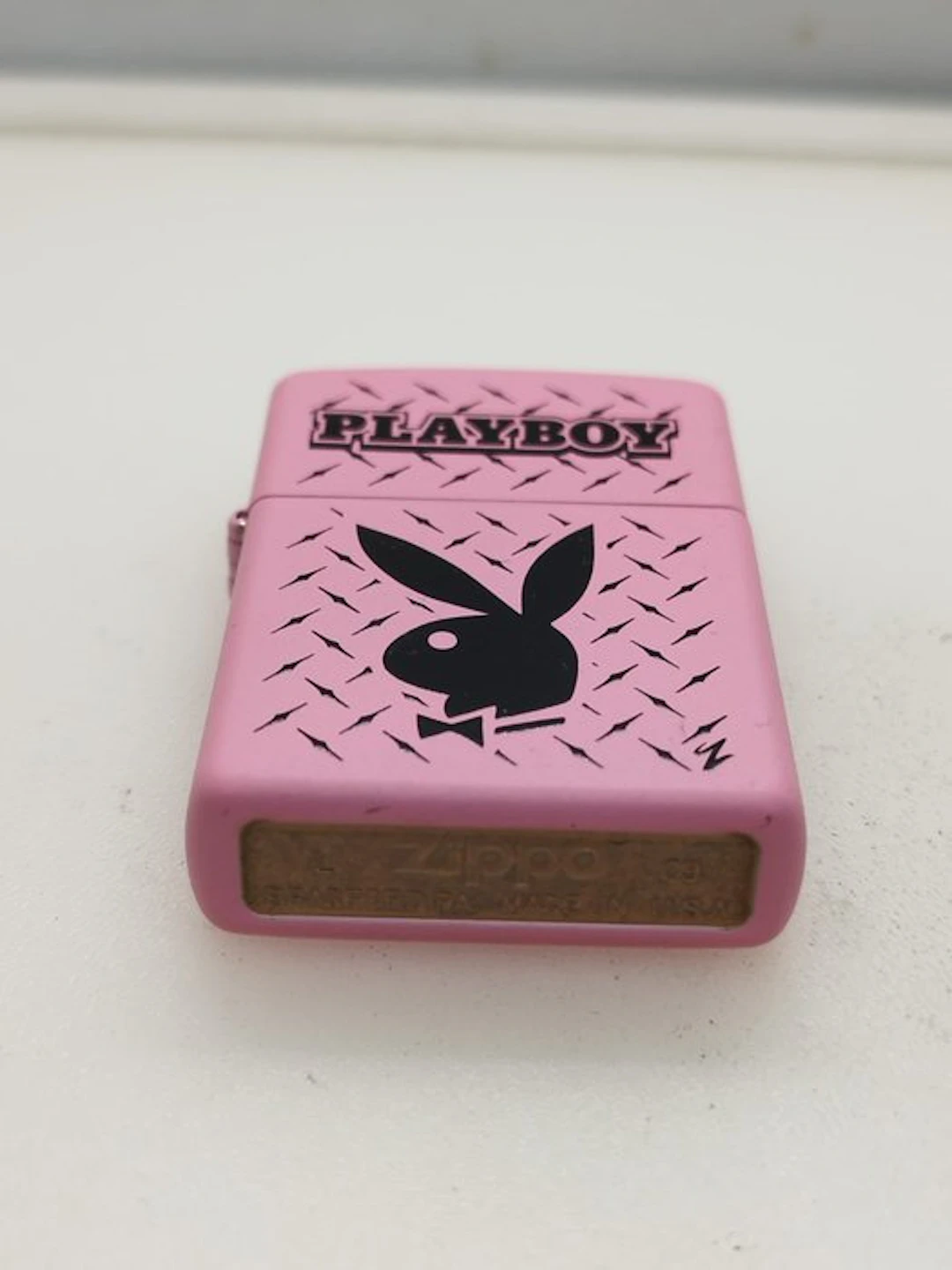 Zippo - Zippo play boy en negro sobre rosa año 2009 - No...