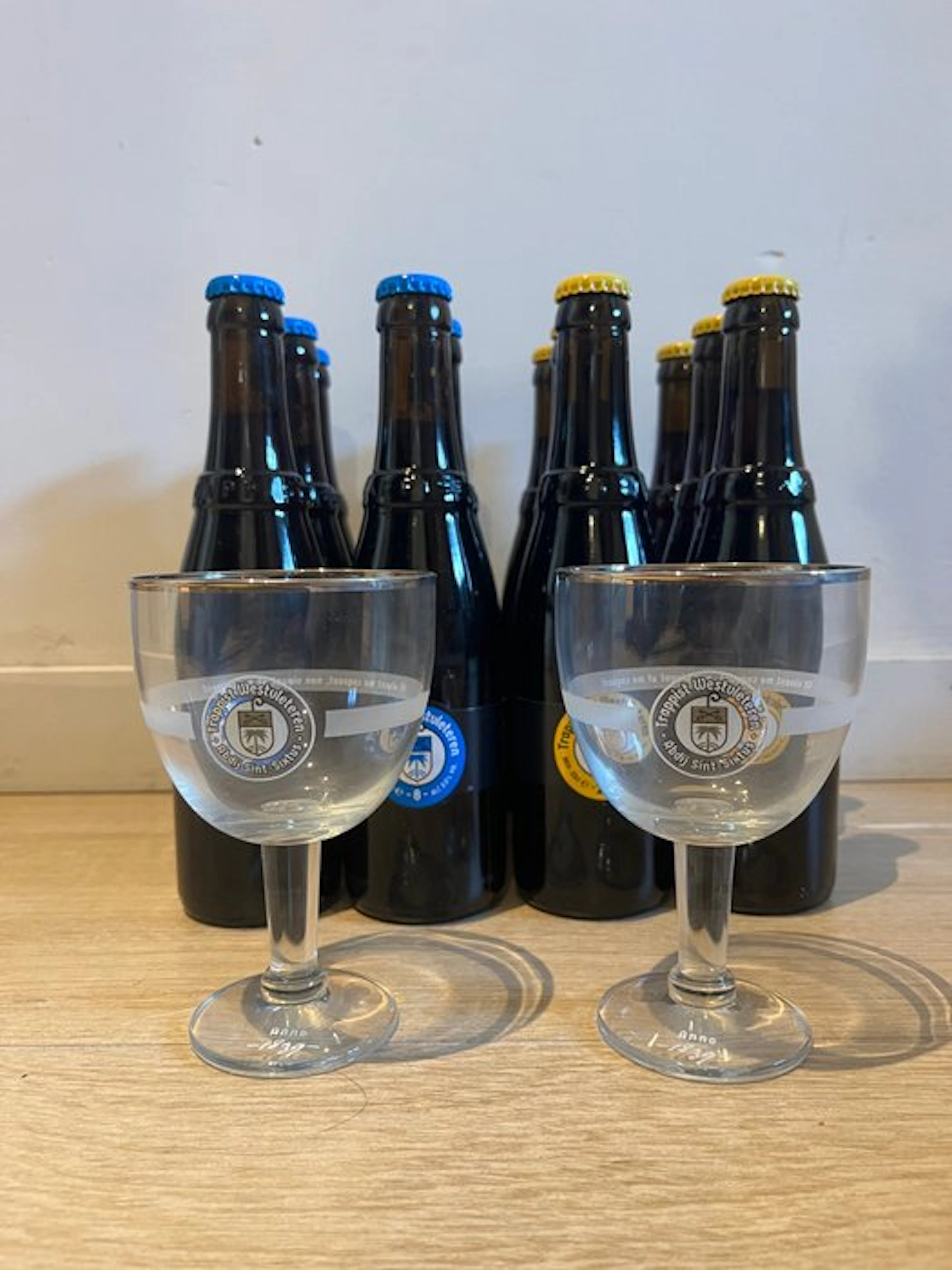Westvleteren - VIII & XII w/ 2 glasses - 33cl - 12 bottles