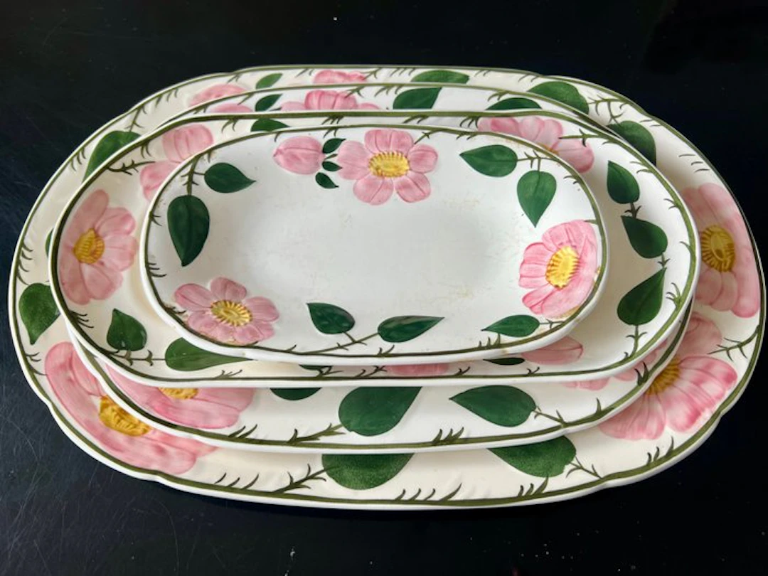 Villeroy & Boch - Tray (4) - wild-Rose - Porcelain