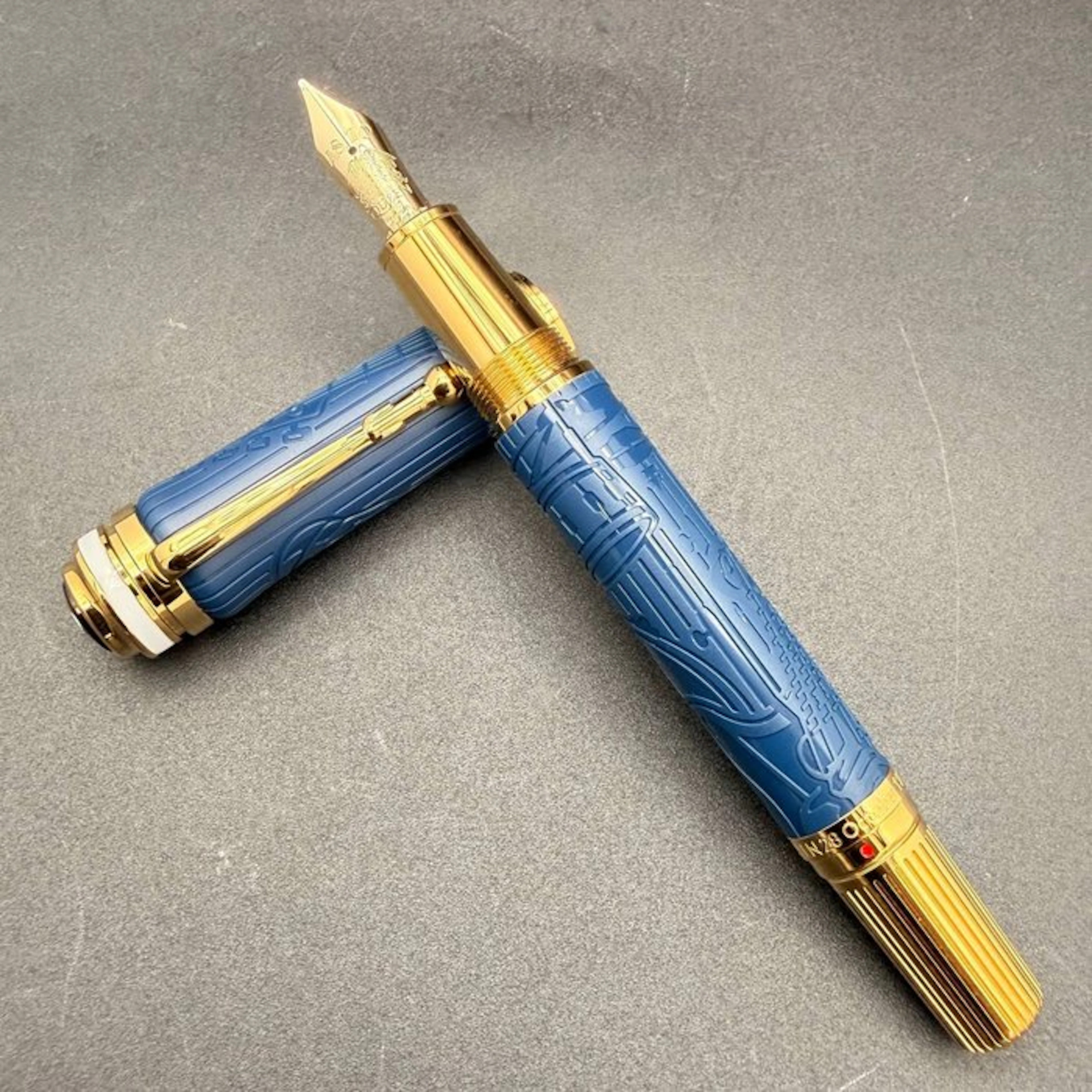 Montblanc - Great Characters Queen Special Edition - Fountain pen