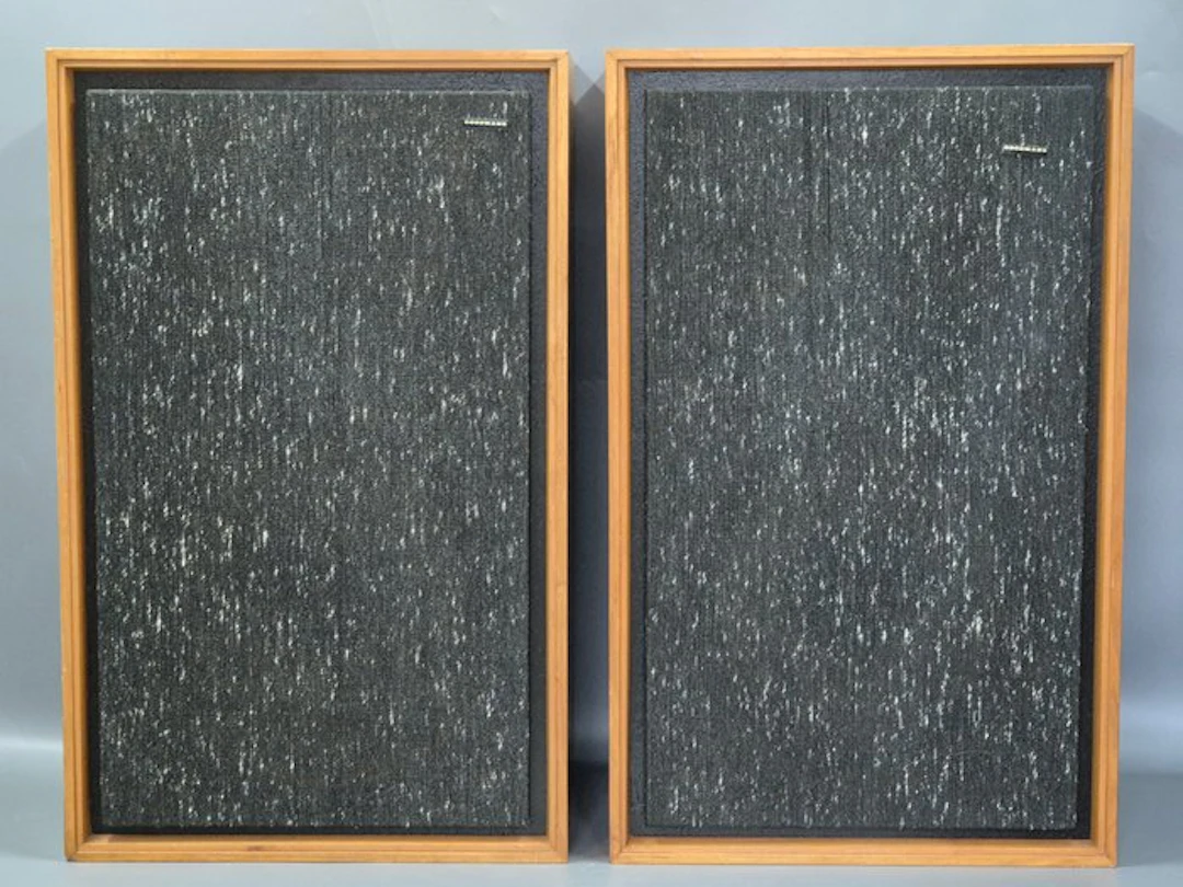 Goodmans - Magnum-K / 3-Way Studio Monitor Speaker set