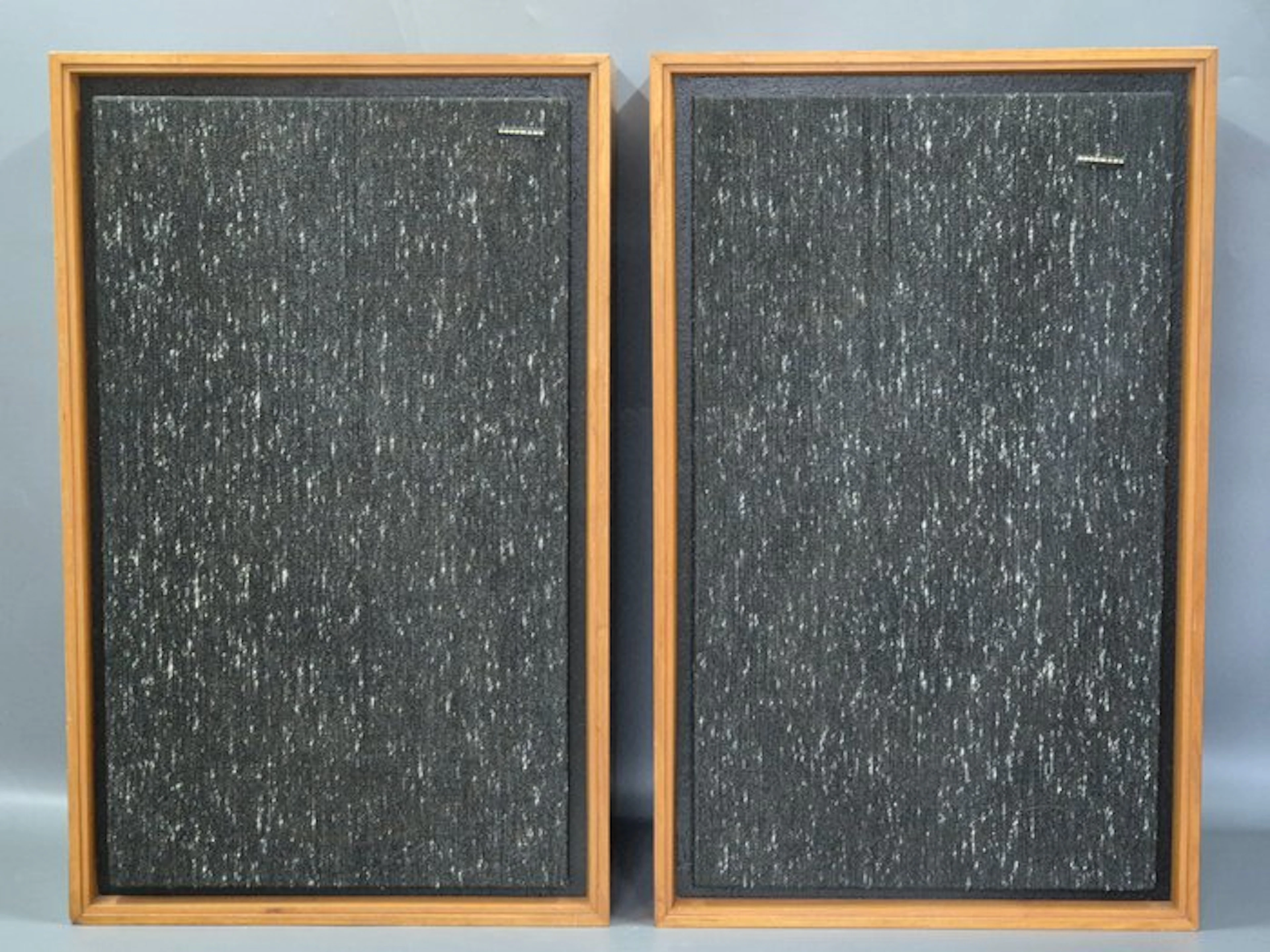 Goodmans - Magnum-K / 3-Way Studio Monitor Speaker set
