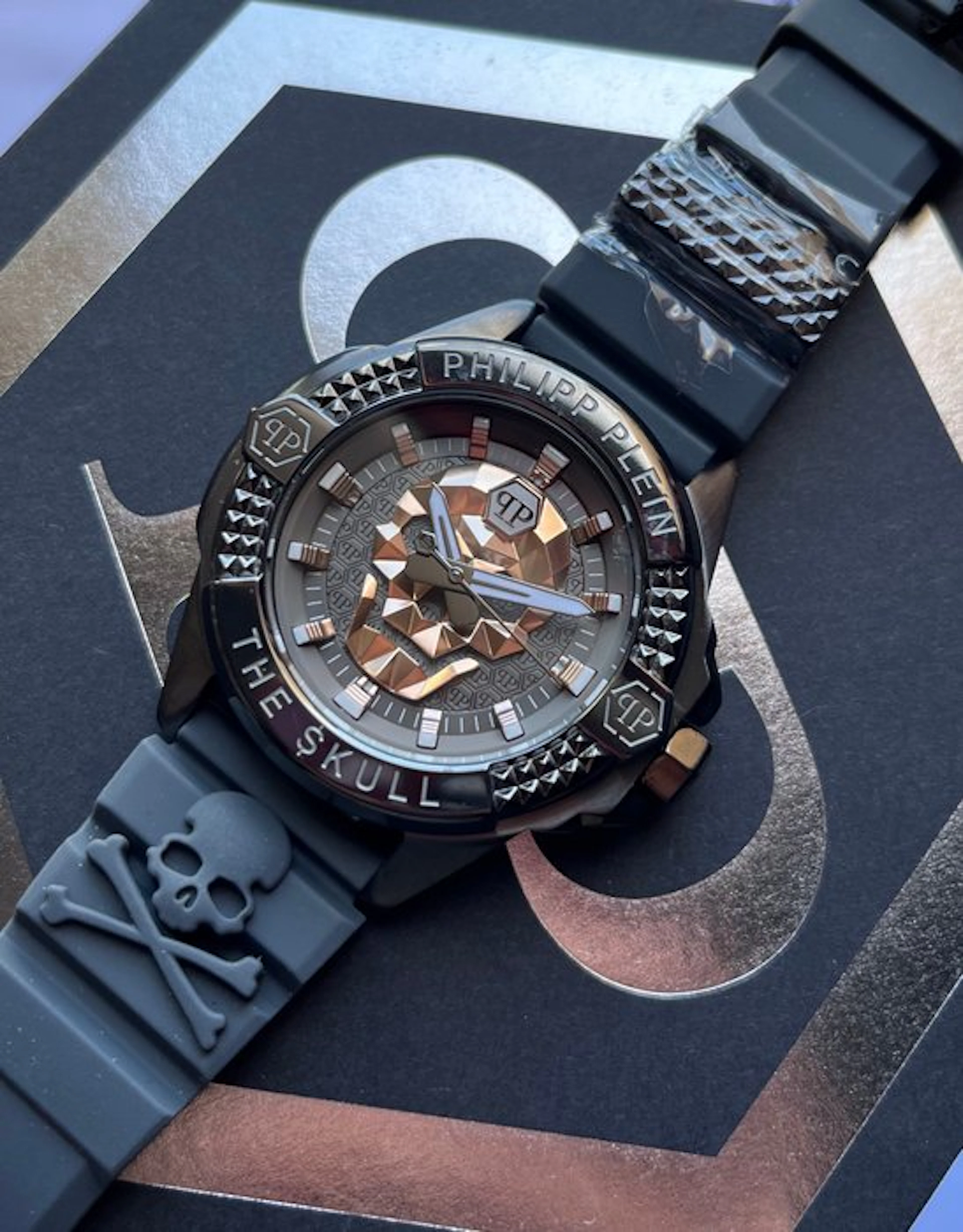Philipp Plein - Philipp Plein The Skull 44mm PWAAA2324...