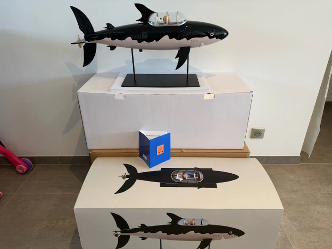 Moulinsart - Model boat - Ref : 40029 - Le sous-marin requin (77 cm)