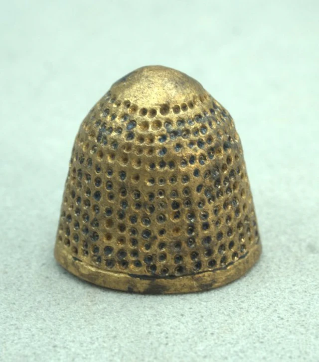 Medieval brass Thimble - 17 mm (No reserve price)