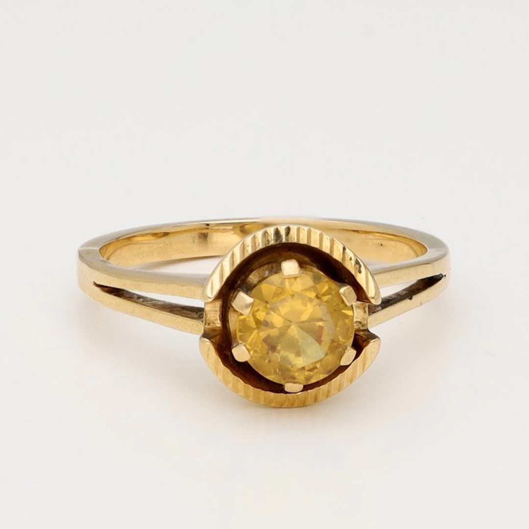 Ring - 18 kt. Yellow gold - 0.96ct. tw. Sapphire