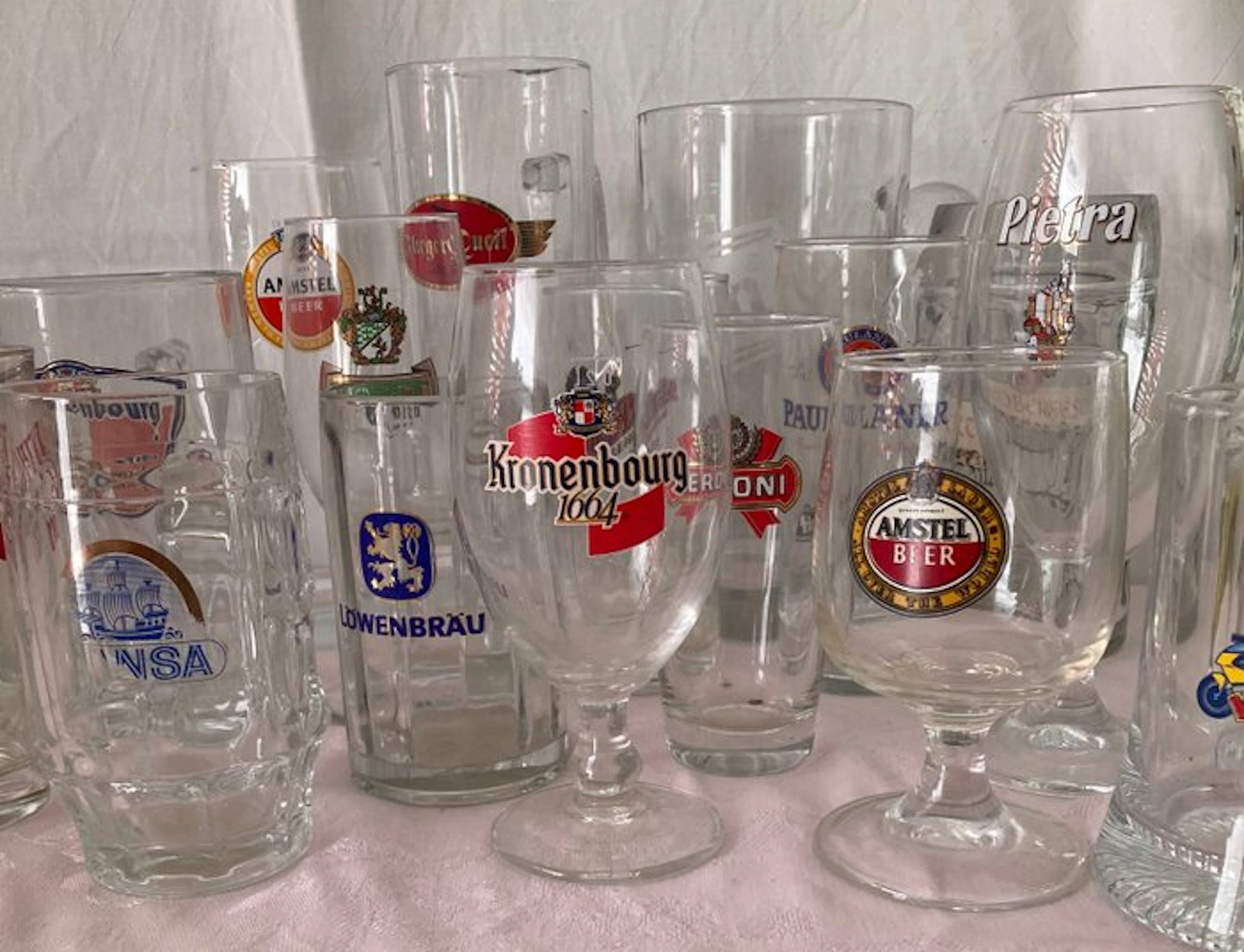 Themed collection - Bellissima collezione di boccali e...