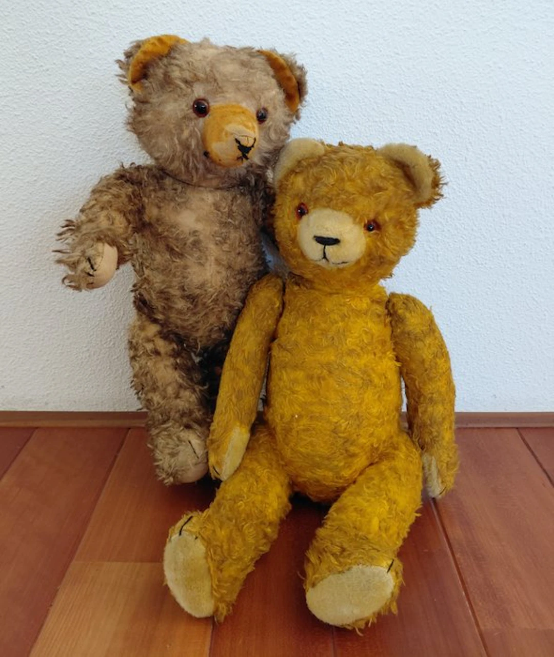 Unknown Manufacturers - Teddy bear - Two Jointed Teddy Bears - Germany
