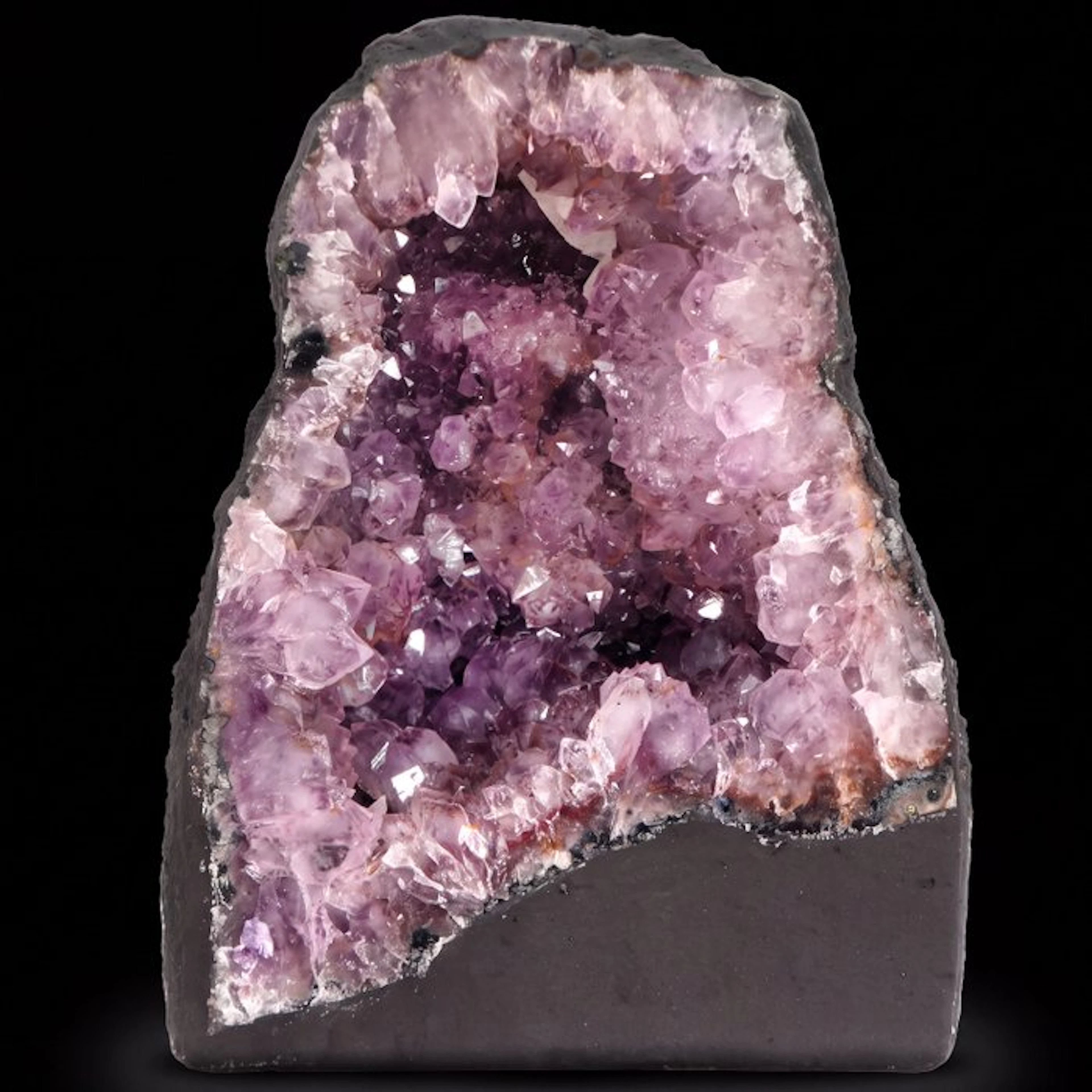 Vivid Amethyst - 26x19x14 cm - Geode- 7.4 kg