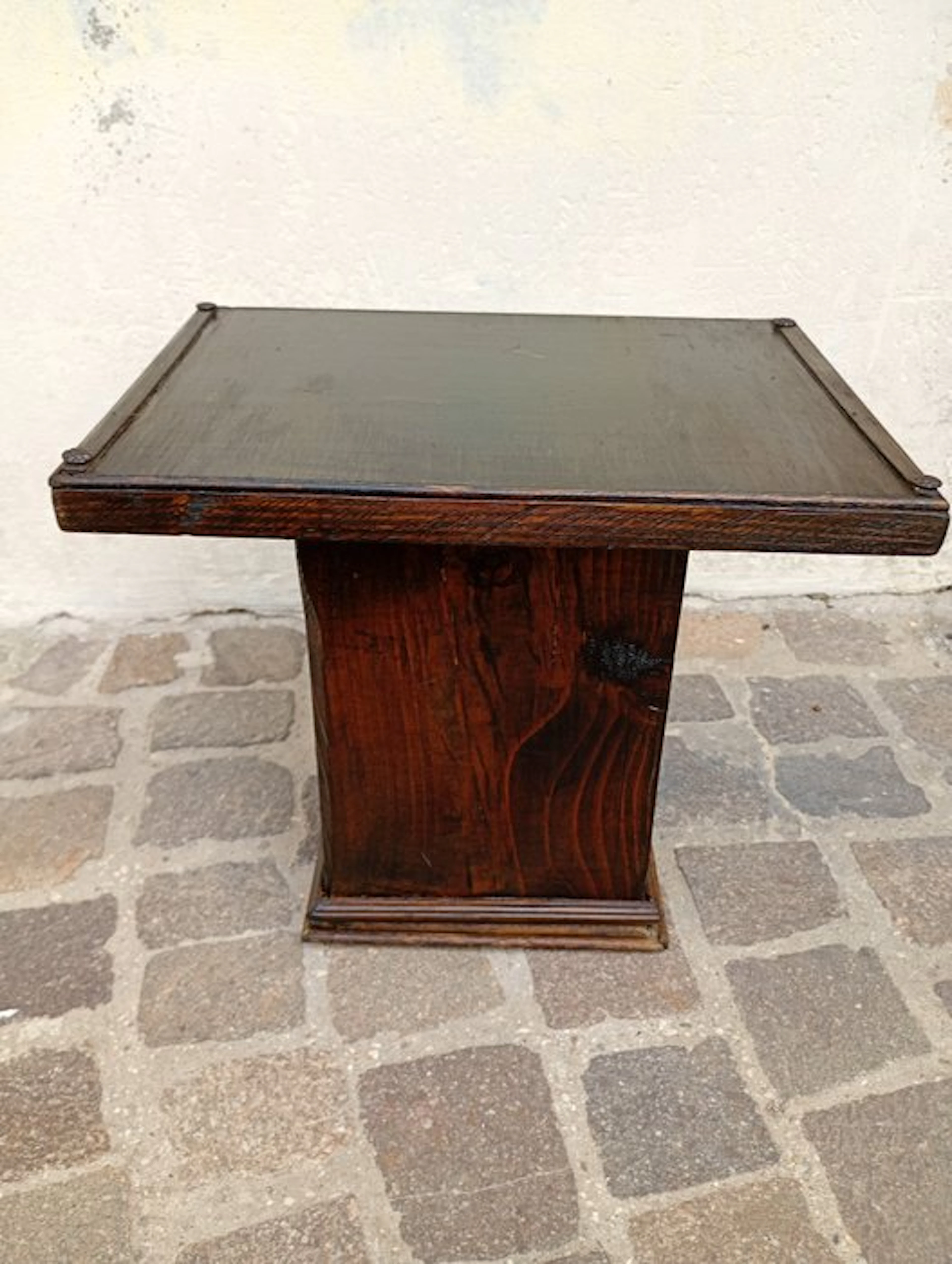 Stool - Hardwood - Solid wood pedestal