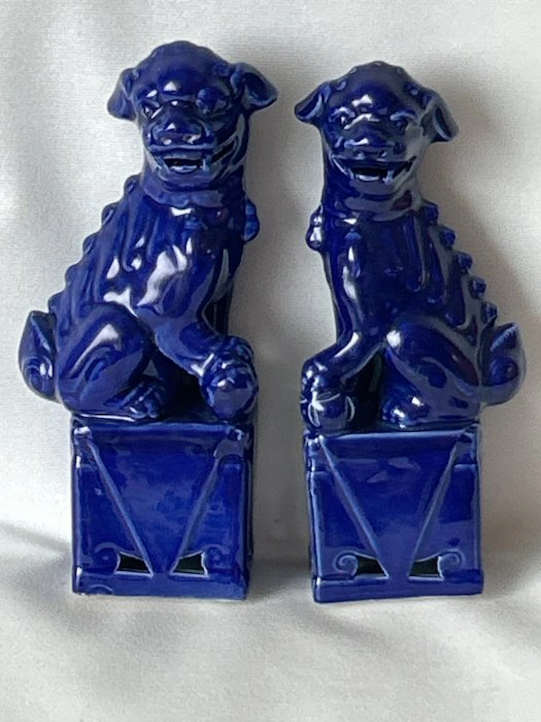 Kobalt blauwe foo dogs - Bone china - China (No reserve price)