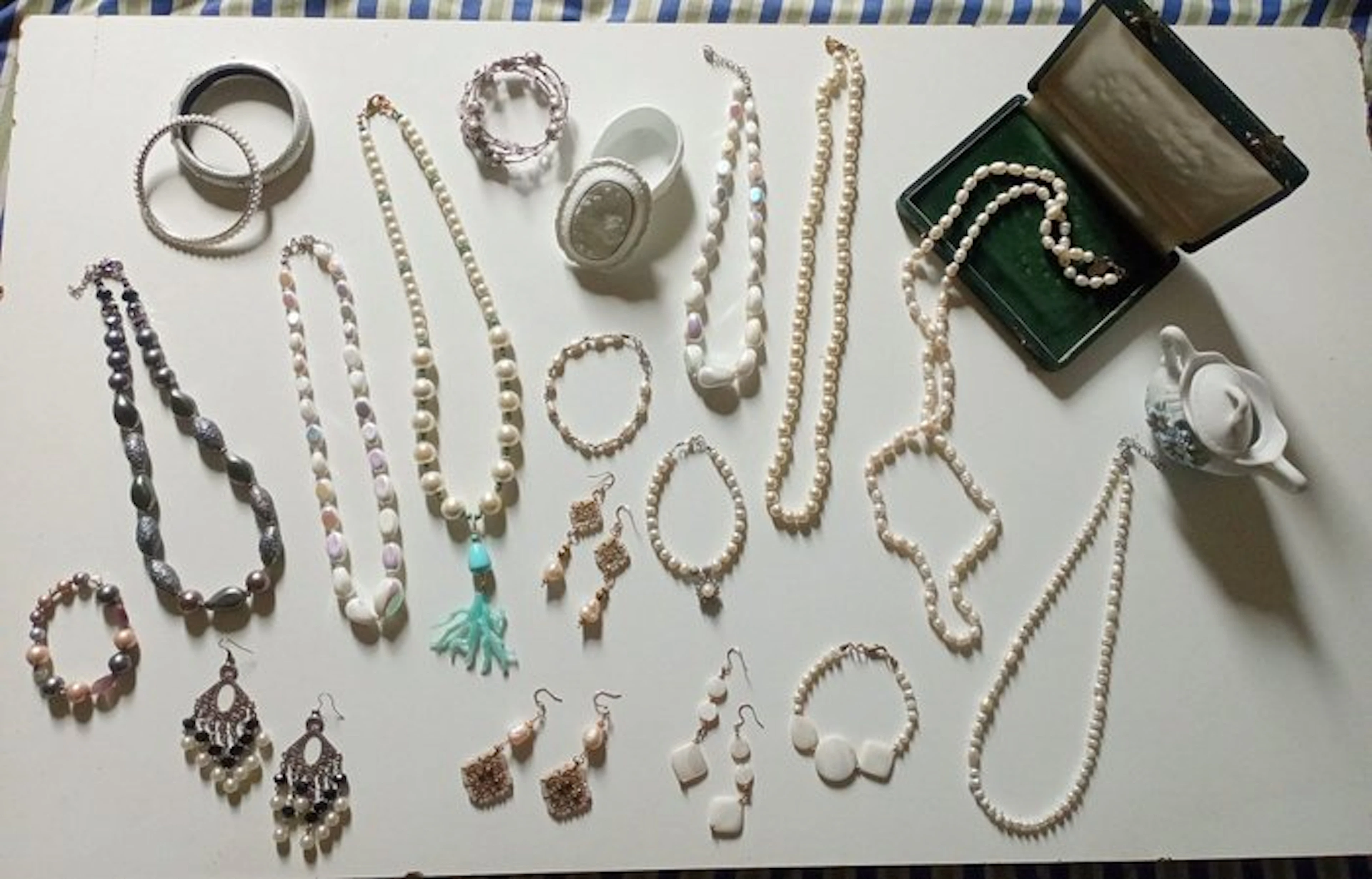 Themed collection - Themed collection - a luminous...