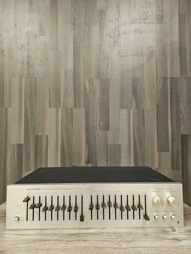 Realistic - 31-2000 / 10-Band Dual-Channel Stereo Stereo graphic equalizer