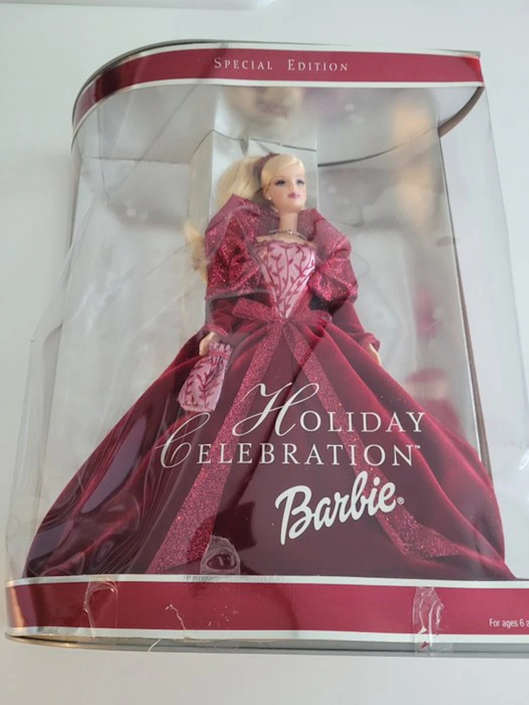 Barbie - Barbie doll Holiday Celebration Barbie 2002 - 2000-2010