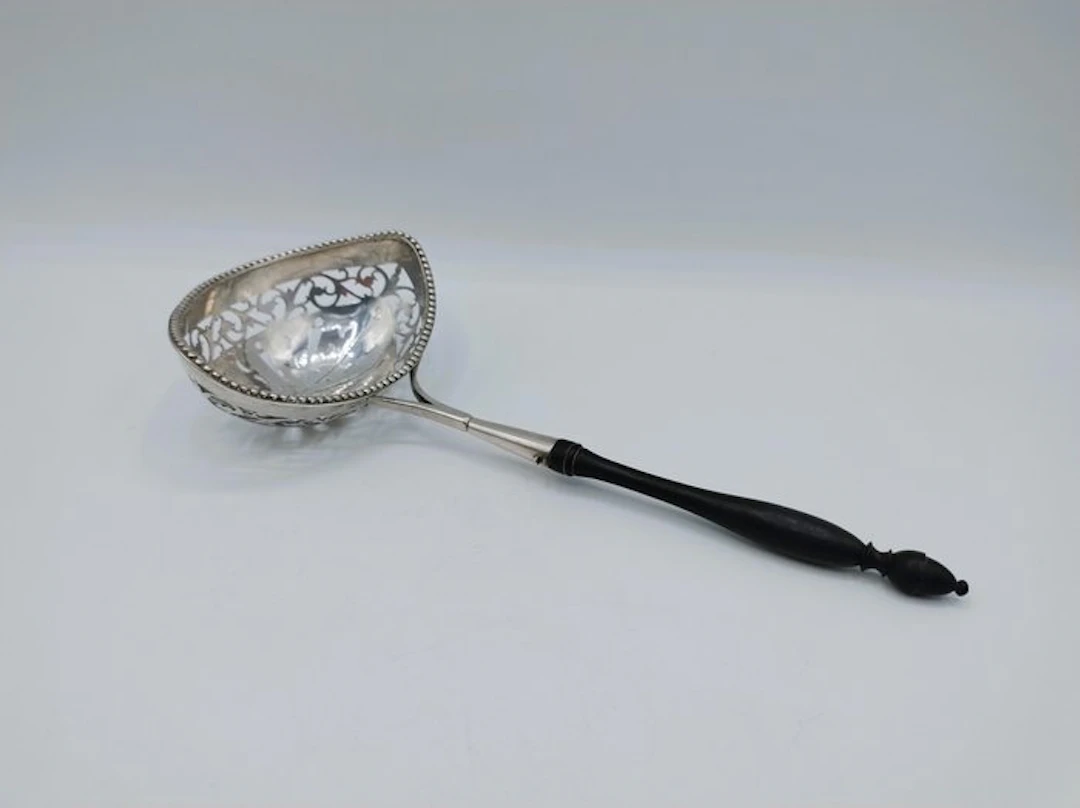 D.W. Rethmeyer, Amsterdam, 1805 - Sugar caster - .934 silver - Ebony steel
