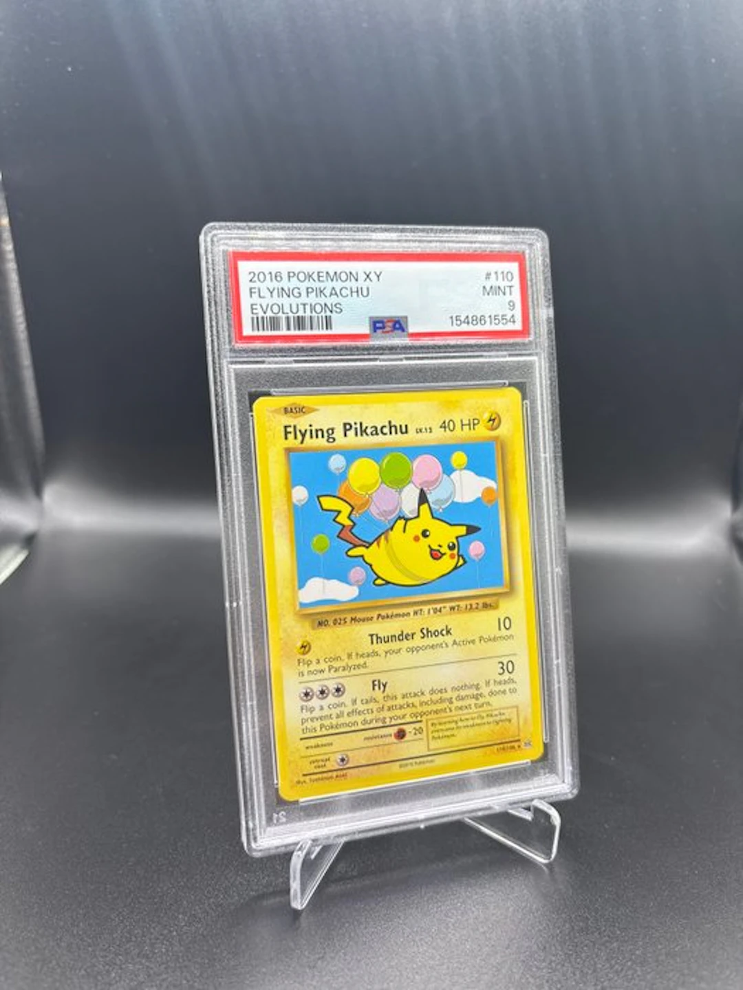 Pokémon - 1 Graded card - Flying Pikachu 110 Evolutions - PSA 9