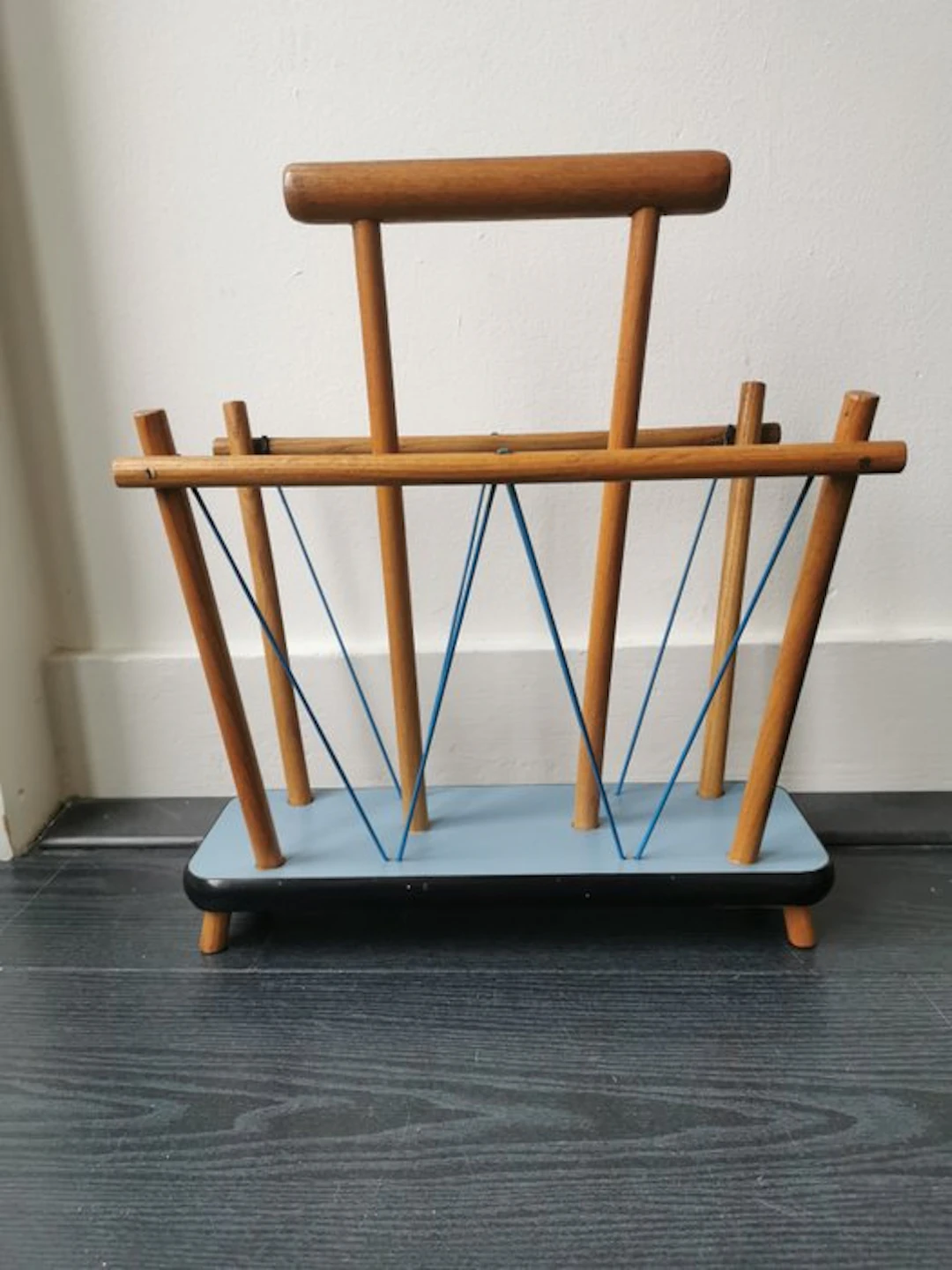Magazine rack - Wood, ant, Plastic - Magazine holder Italy