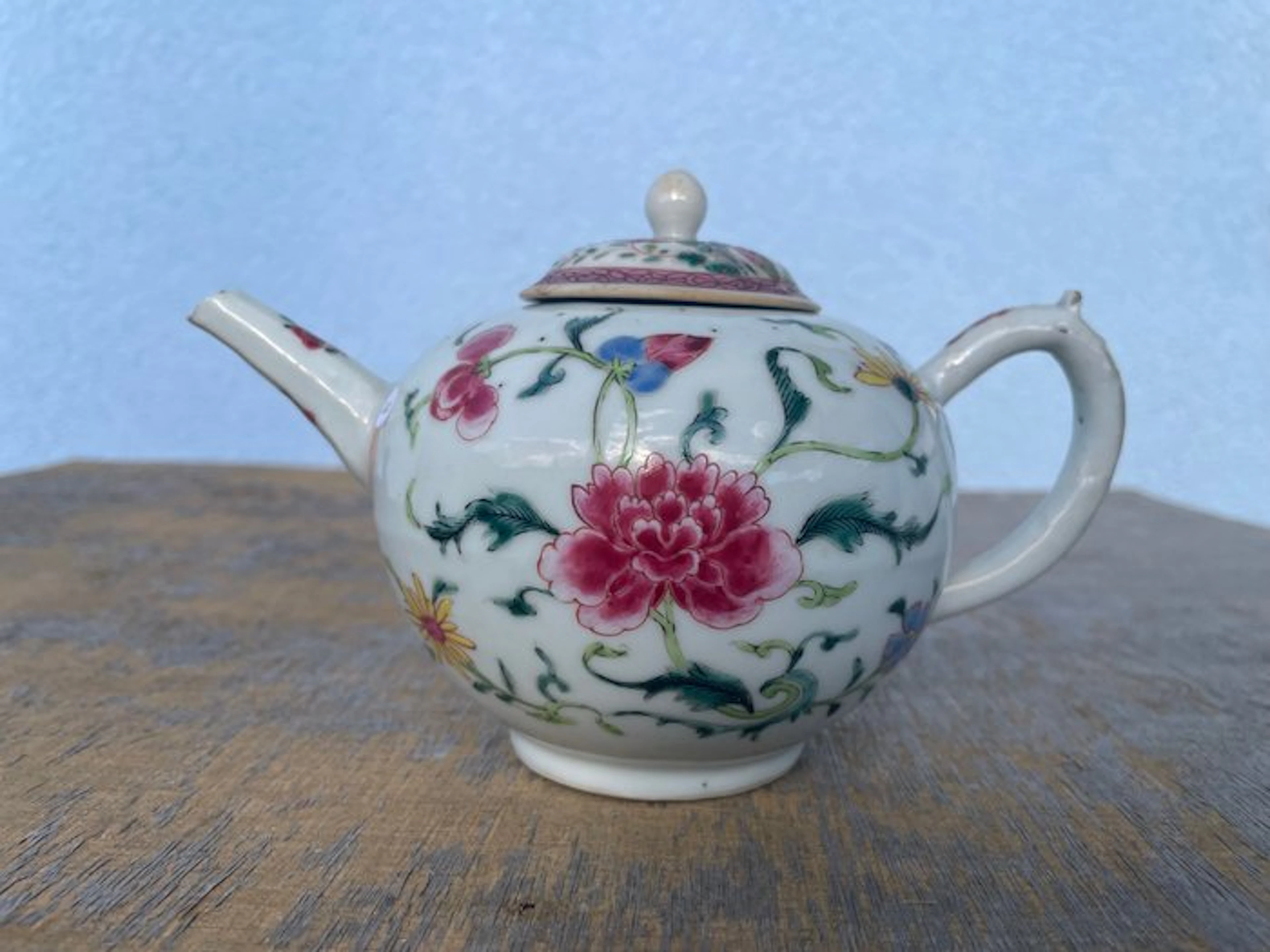Teapot - Porcelain