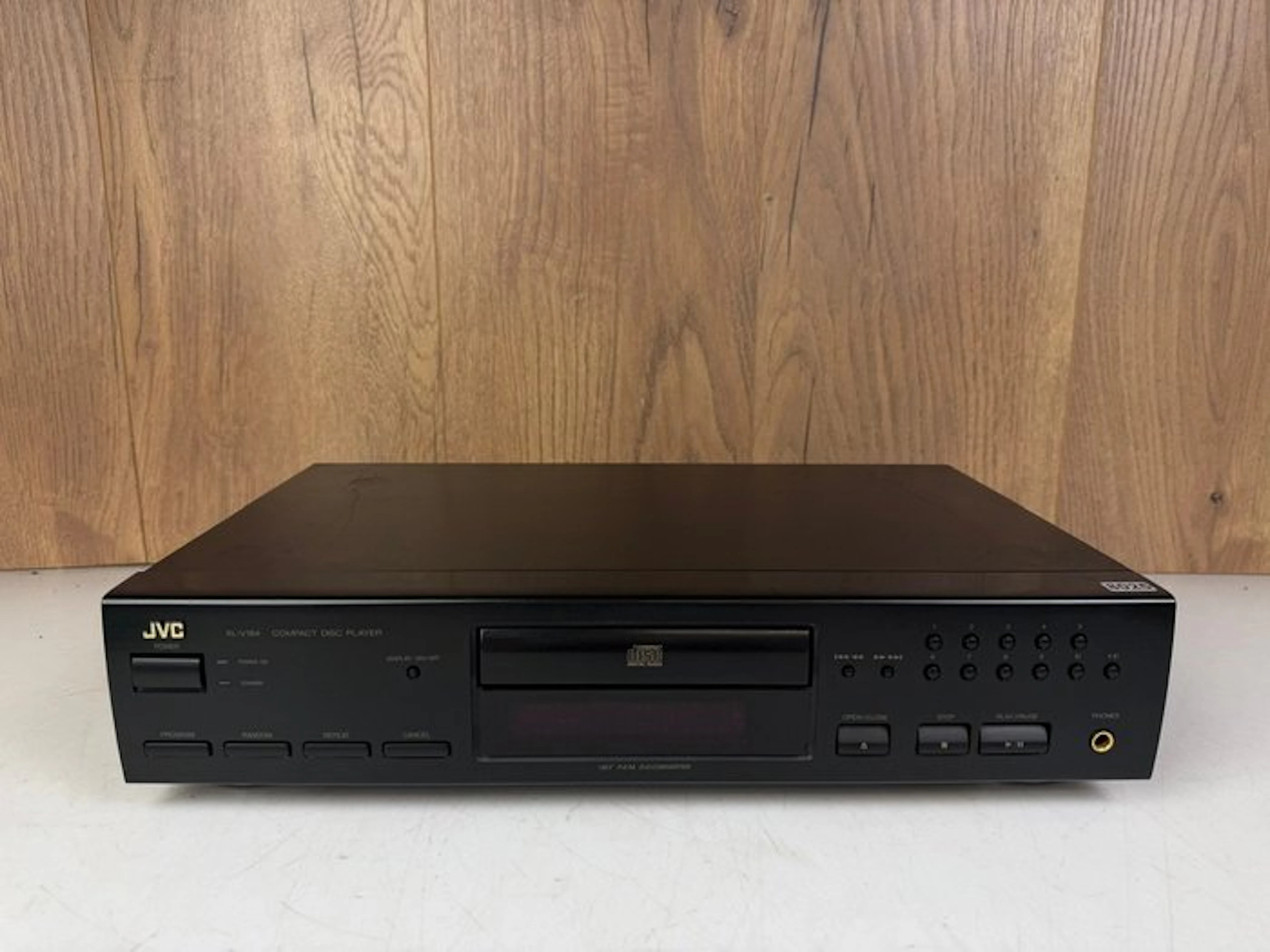 JVC - XL-V184 CD player