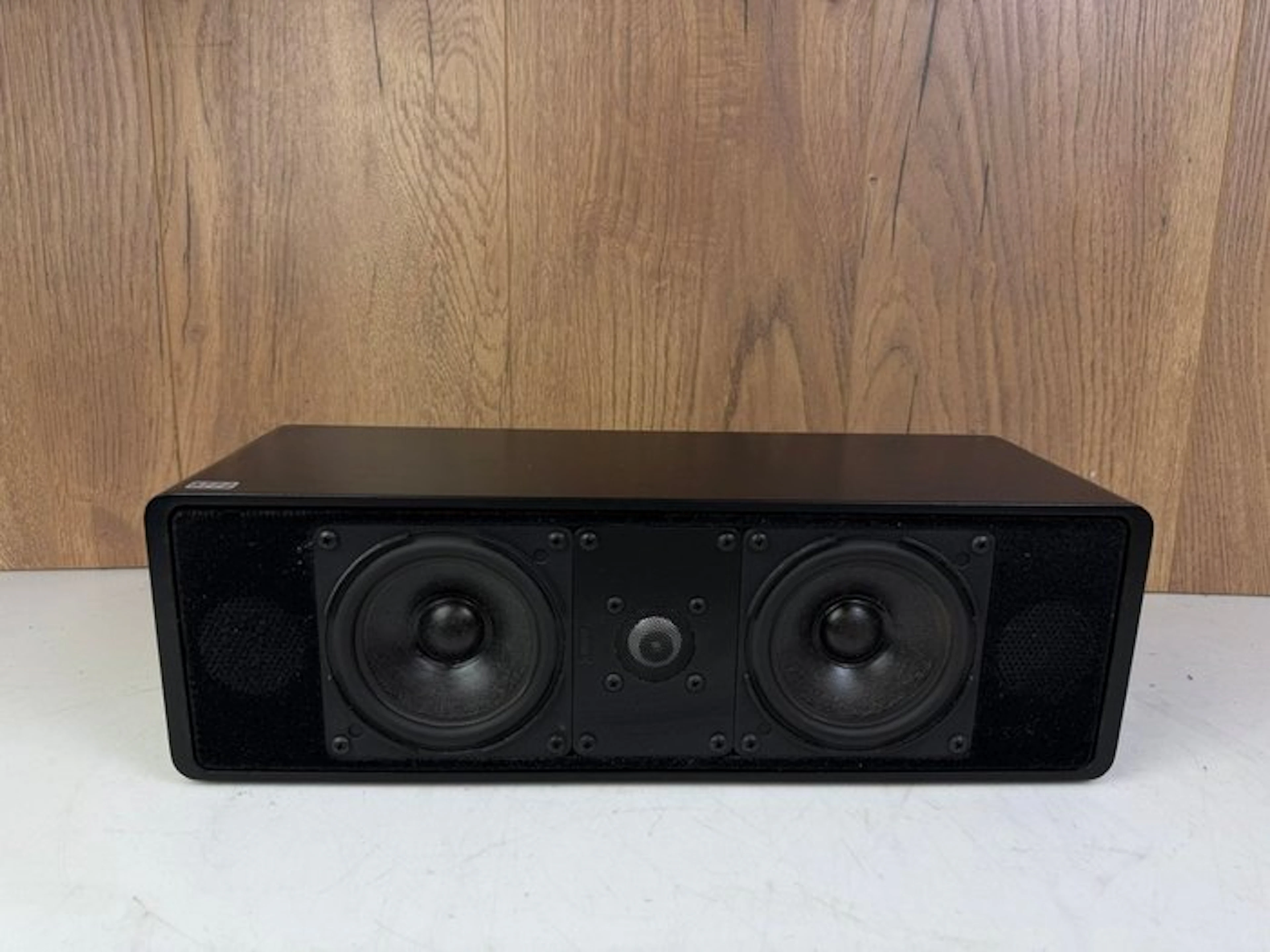 Canton - AV 500 / 2-Way Bass-Reflex Center-Channel Speaker