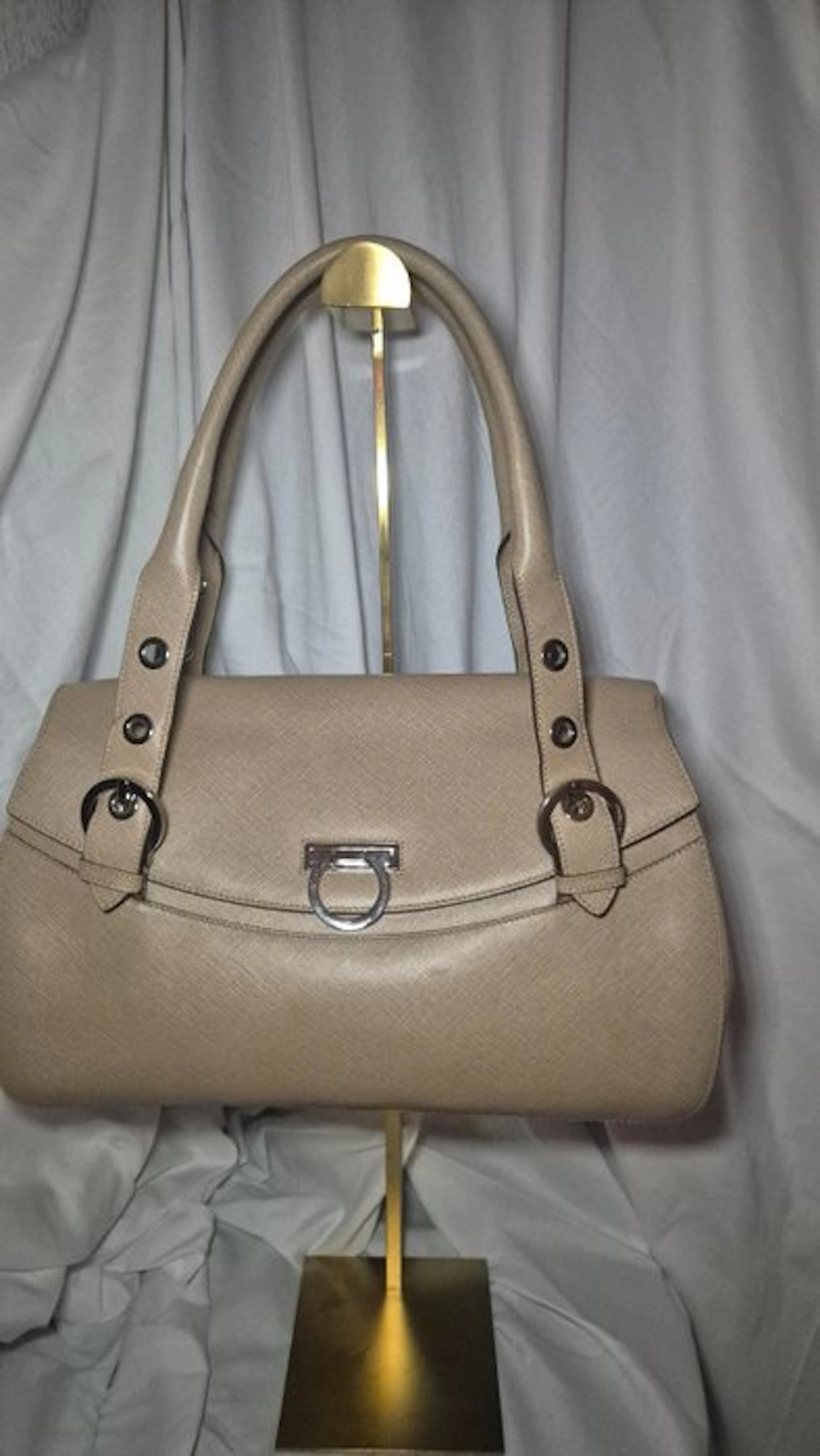 Salvatore Ferragamo - Salvatore Ferragamo Gancini Leather...