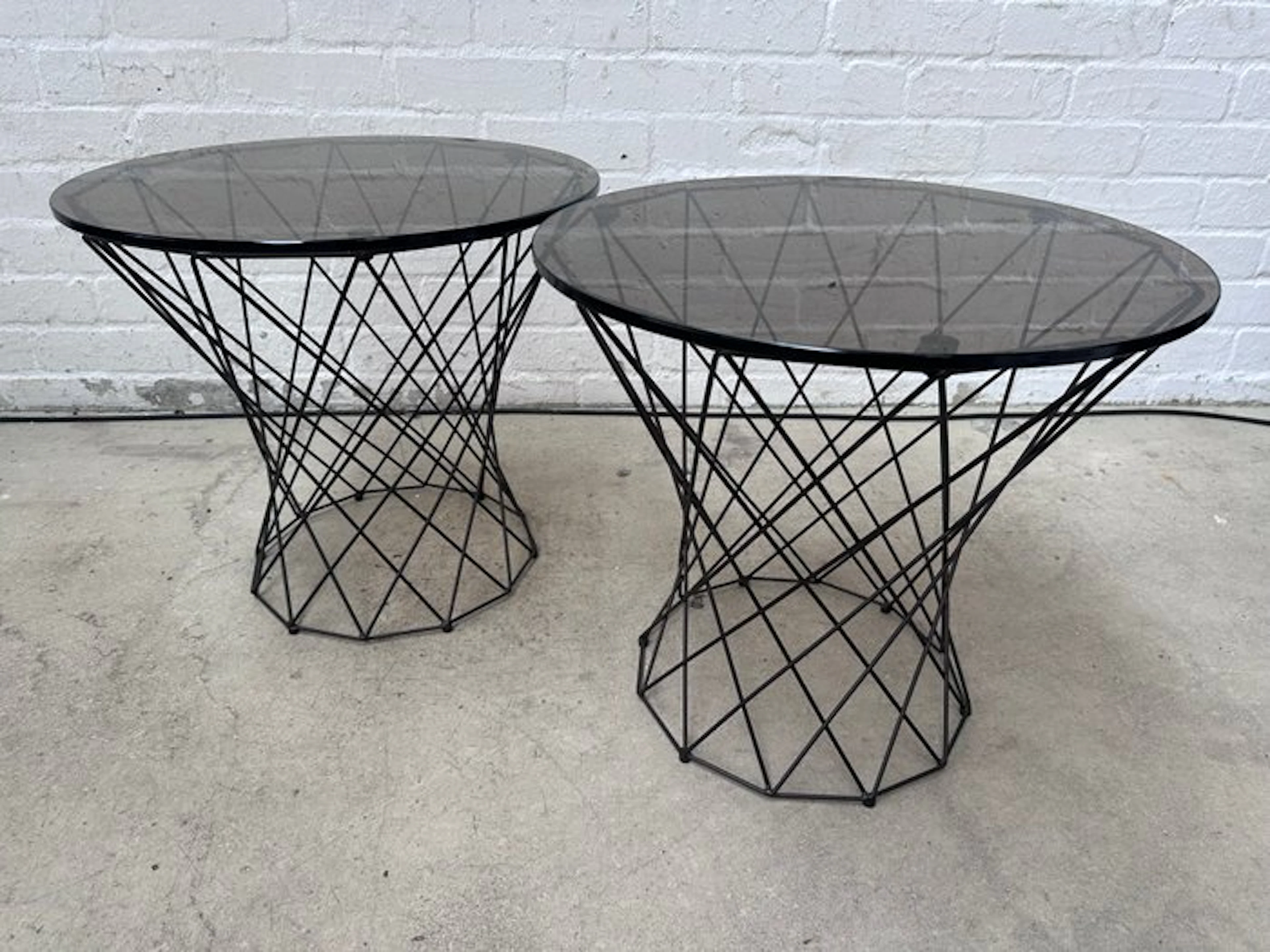 Walter Knoll - EOOS - Side table (2) - Hold on. - Steel, Glass